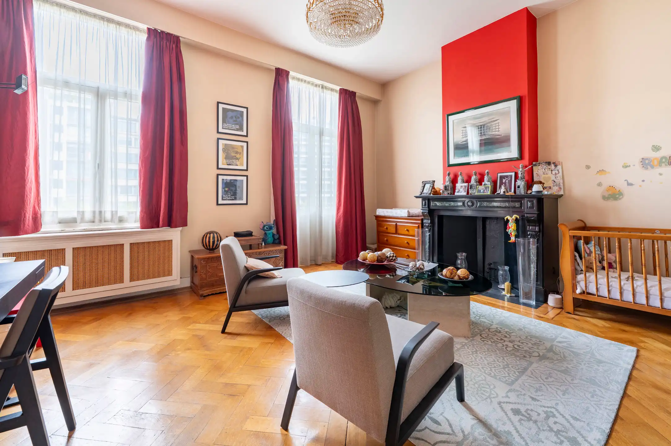 ANTWERPEN CENTRUM - Herenhuis met parking. foto 17