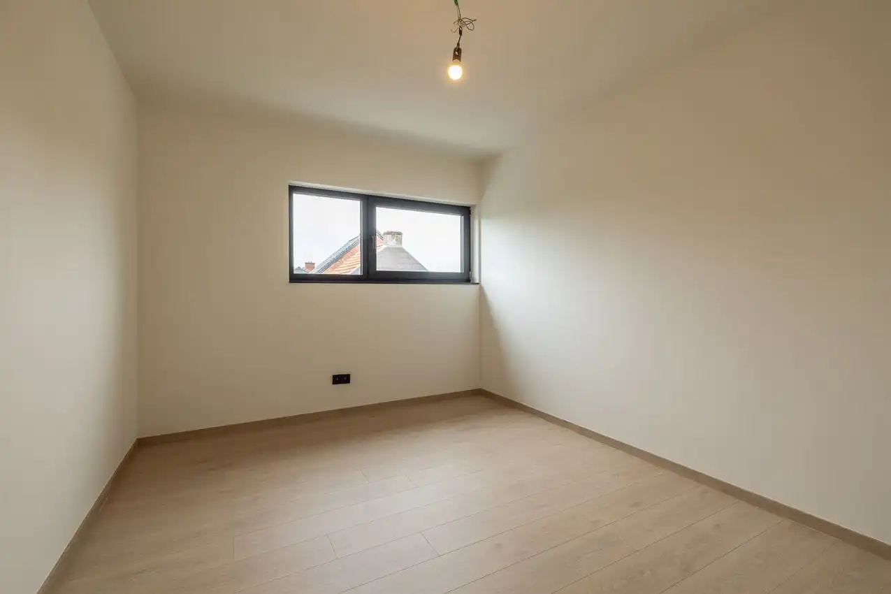 Nieuwbouw met vier slpk, alle comfort en ruime tuin foto 29