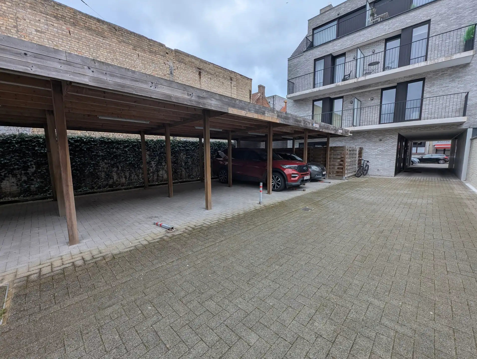 PARKEERPLAATS te huur Centrum De Panne foto 6