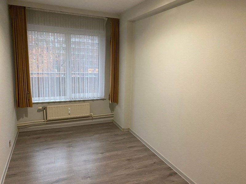 Knap gerenoveerd instapklaar appartement te Hasselt foto 10