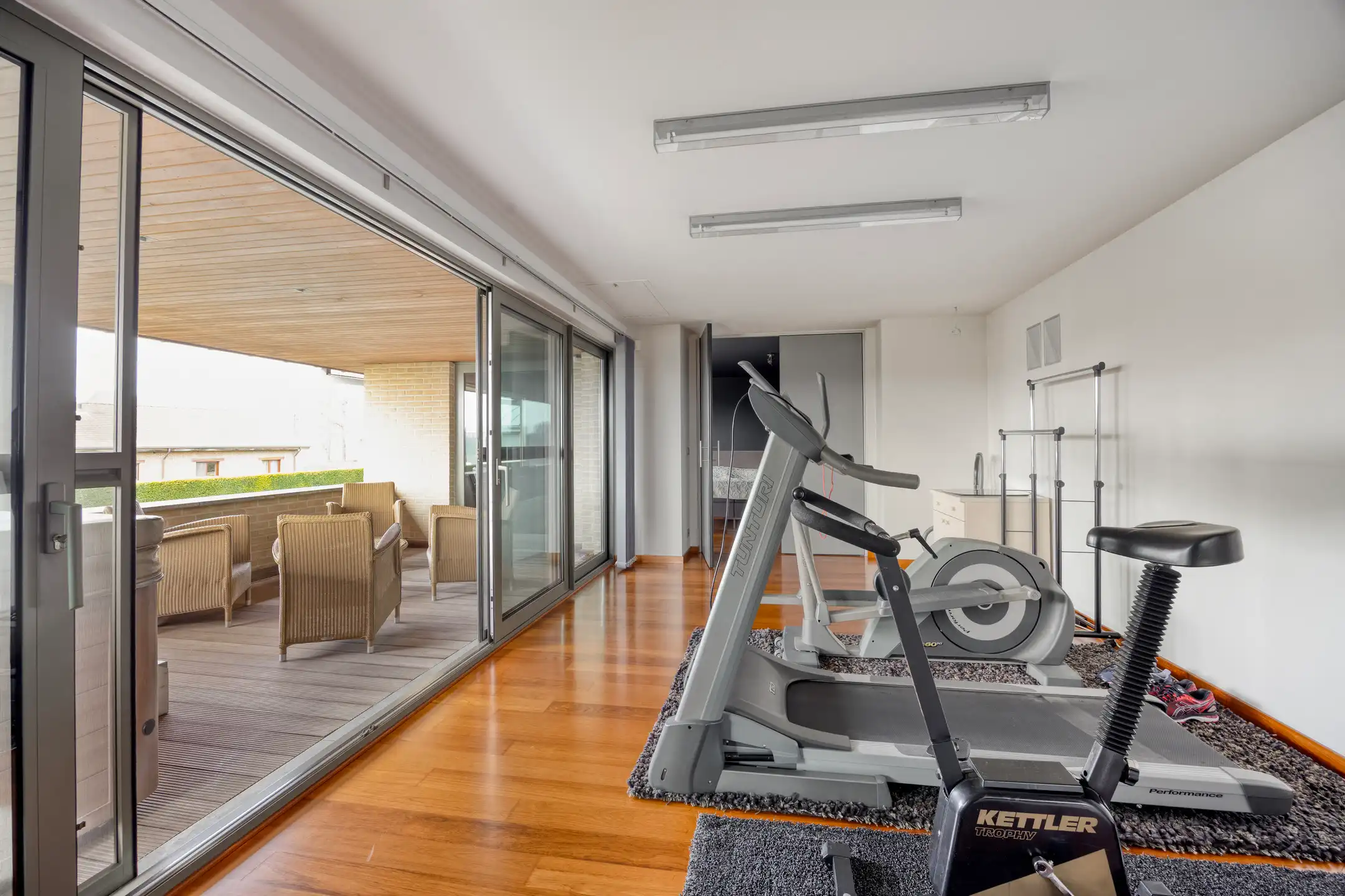 Ruime instapklare villa met zwembad op 27 are foto 23
