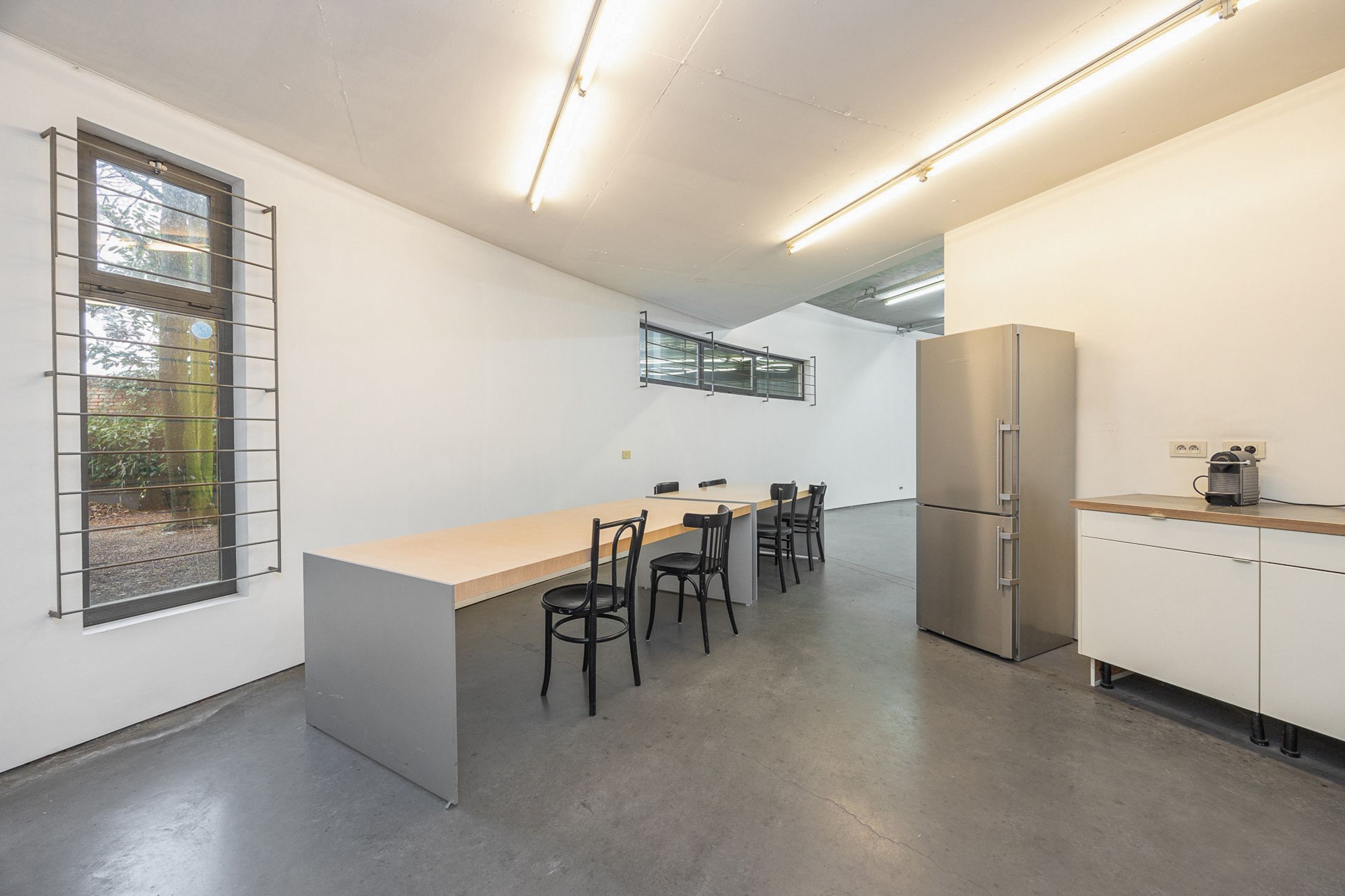 WILRIJK - Modernistisch huis op centrale locatie foto 13