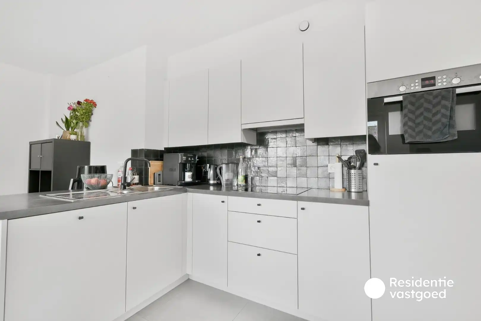 Gezellig tweeslaapkamer appartement te huur in Ettelgem  foto 4