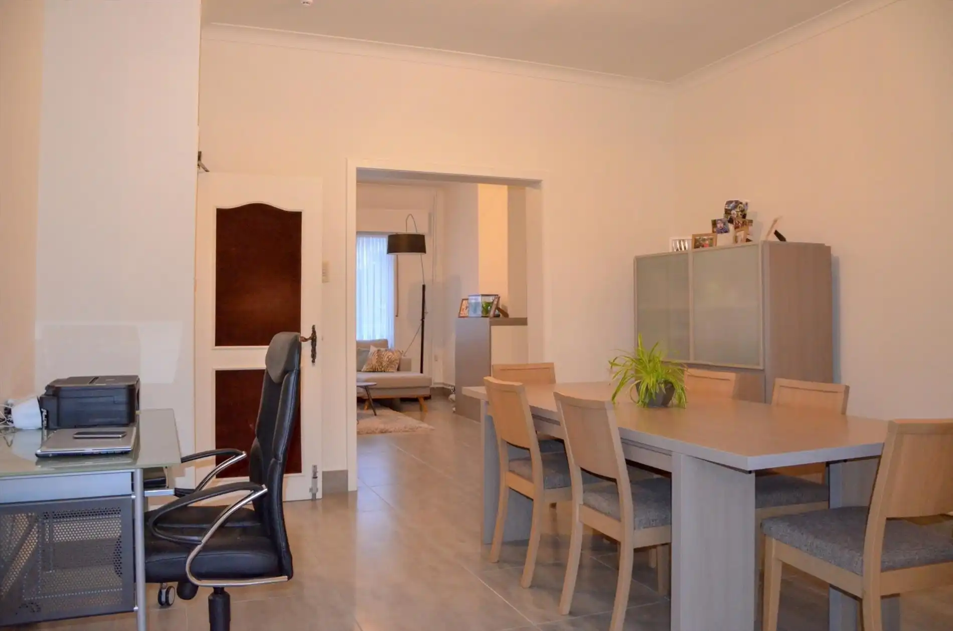 Woning met 3 slaapkamers en ruime stadskoer. foto 7