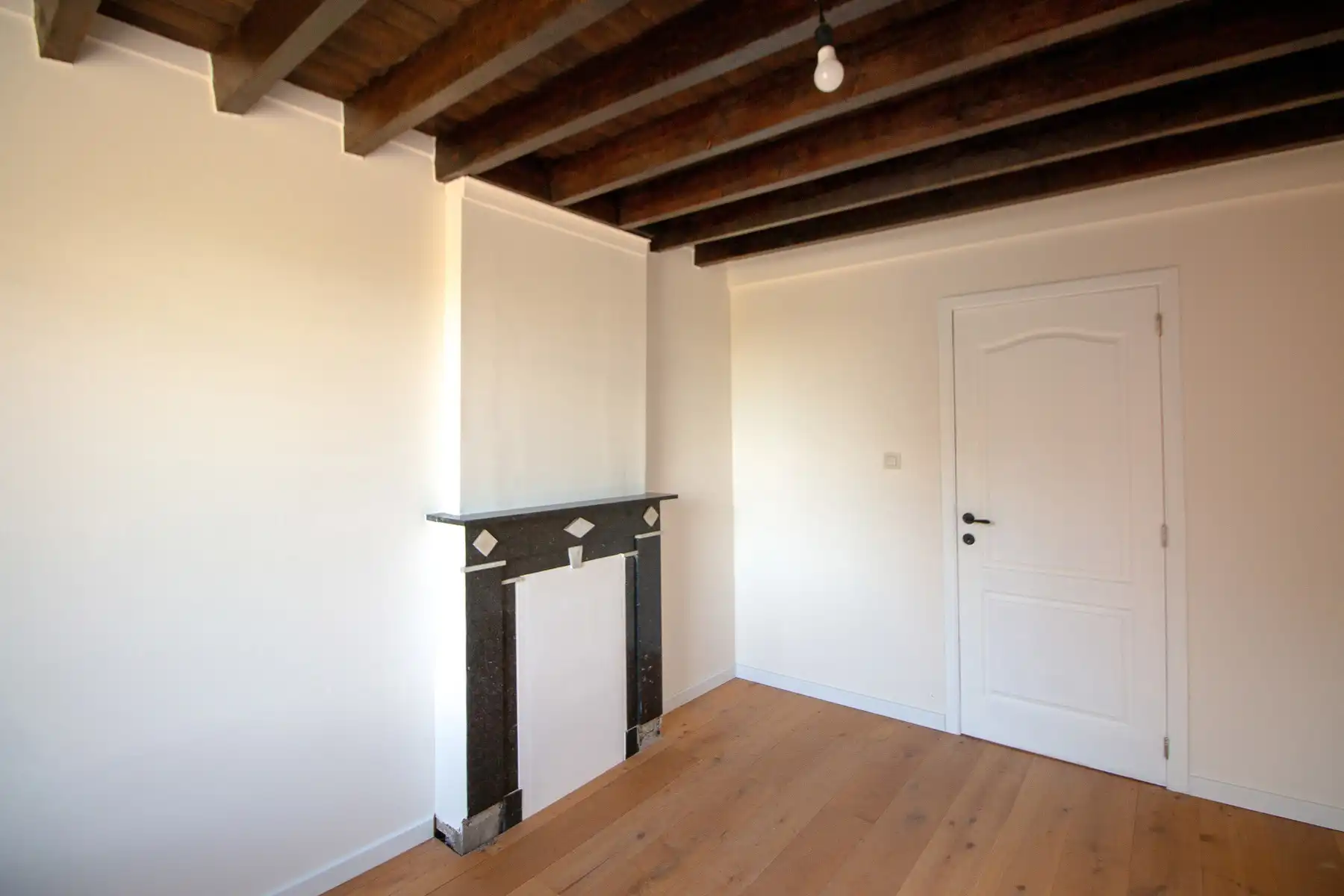 Prachtig gerenoveerde woning voor gemengd gebruik. foto 19
