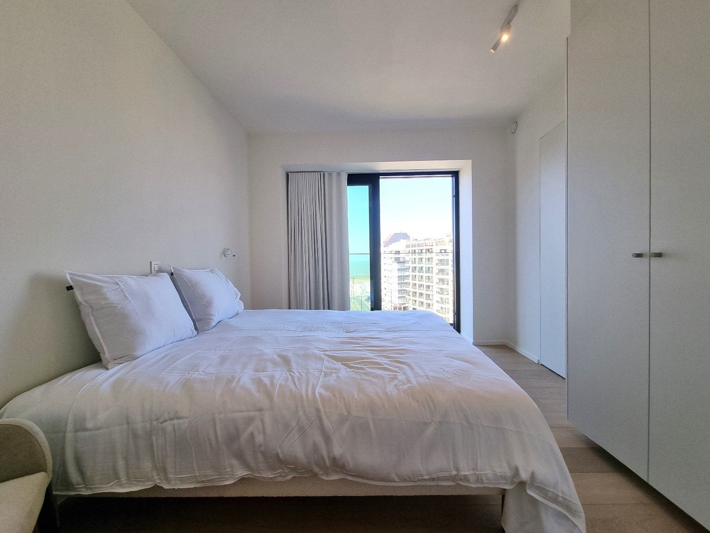 Uniek aanbod: duplexappartement in de prestigieuze Heldentoren foto 16