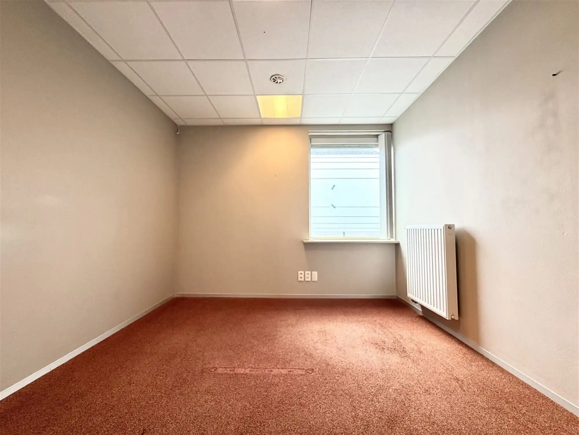 KANTOORRRUIMTE / DIENSTENRUIMTE / KABINET / PRAKTIJKRUIMTE op TOPLOCATIE foto 3