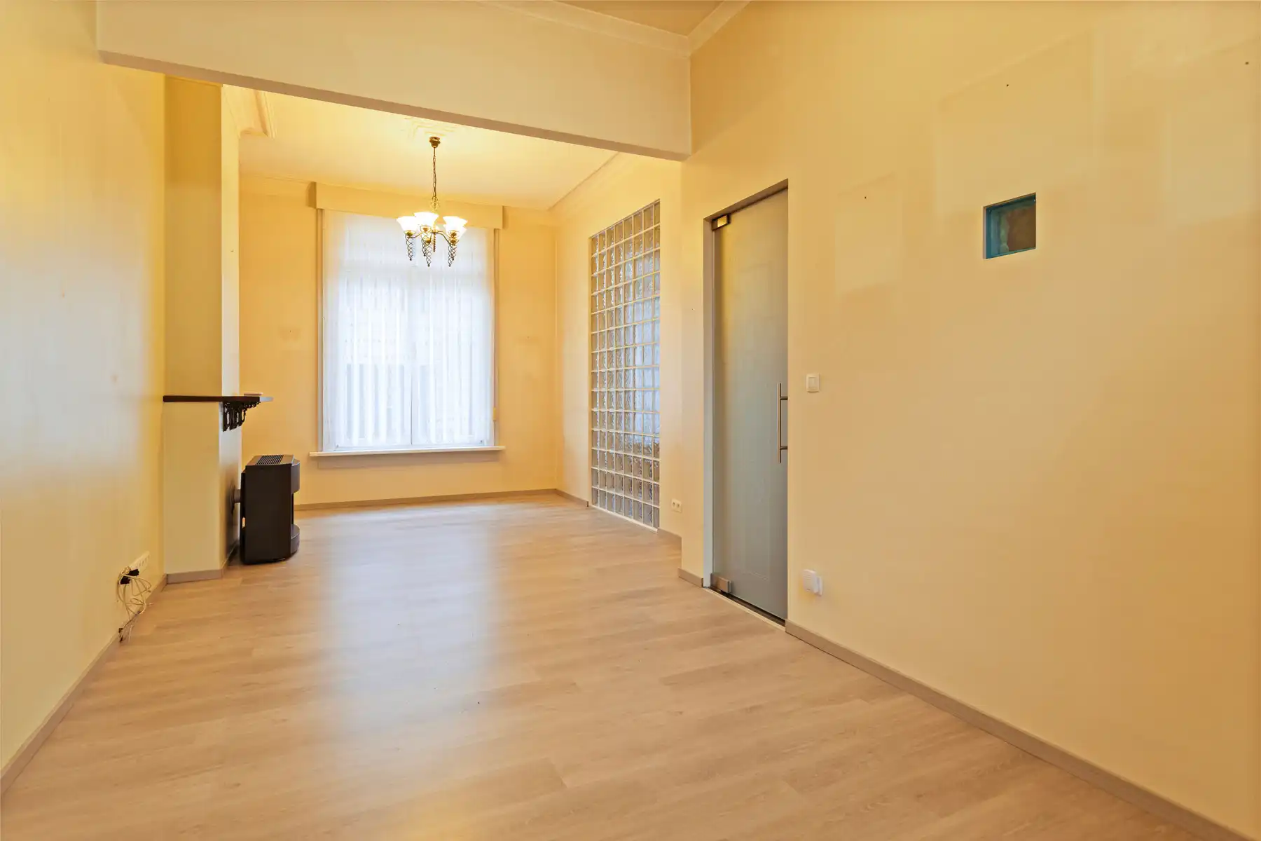 Woning met 6 slaapkamers. foto 2