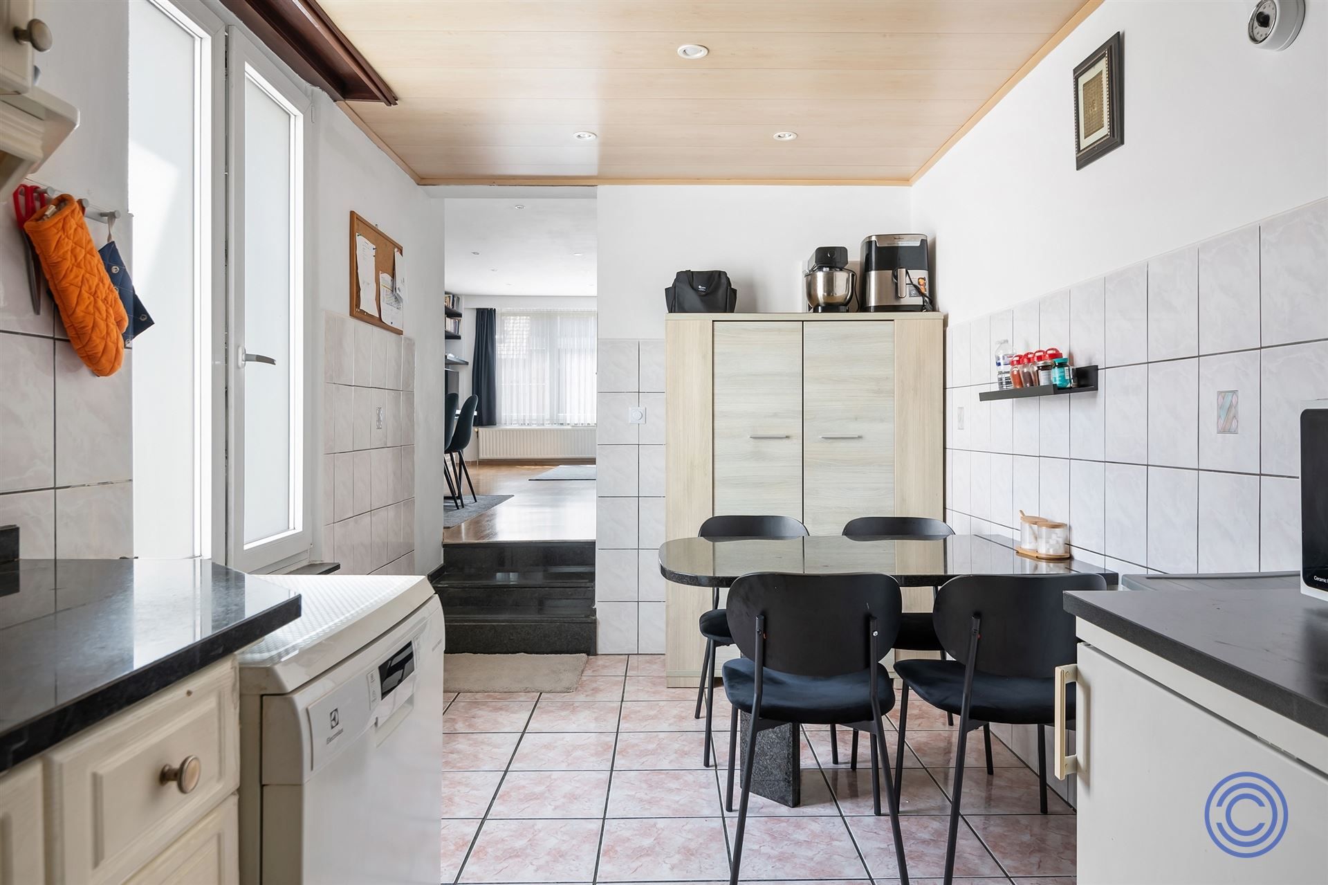 Instapklare 3-slpk bel etage met groot terras! foto 13