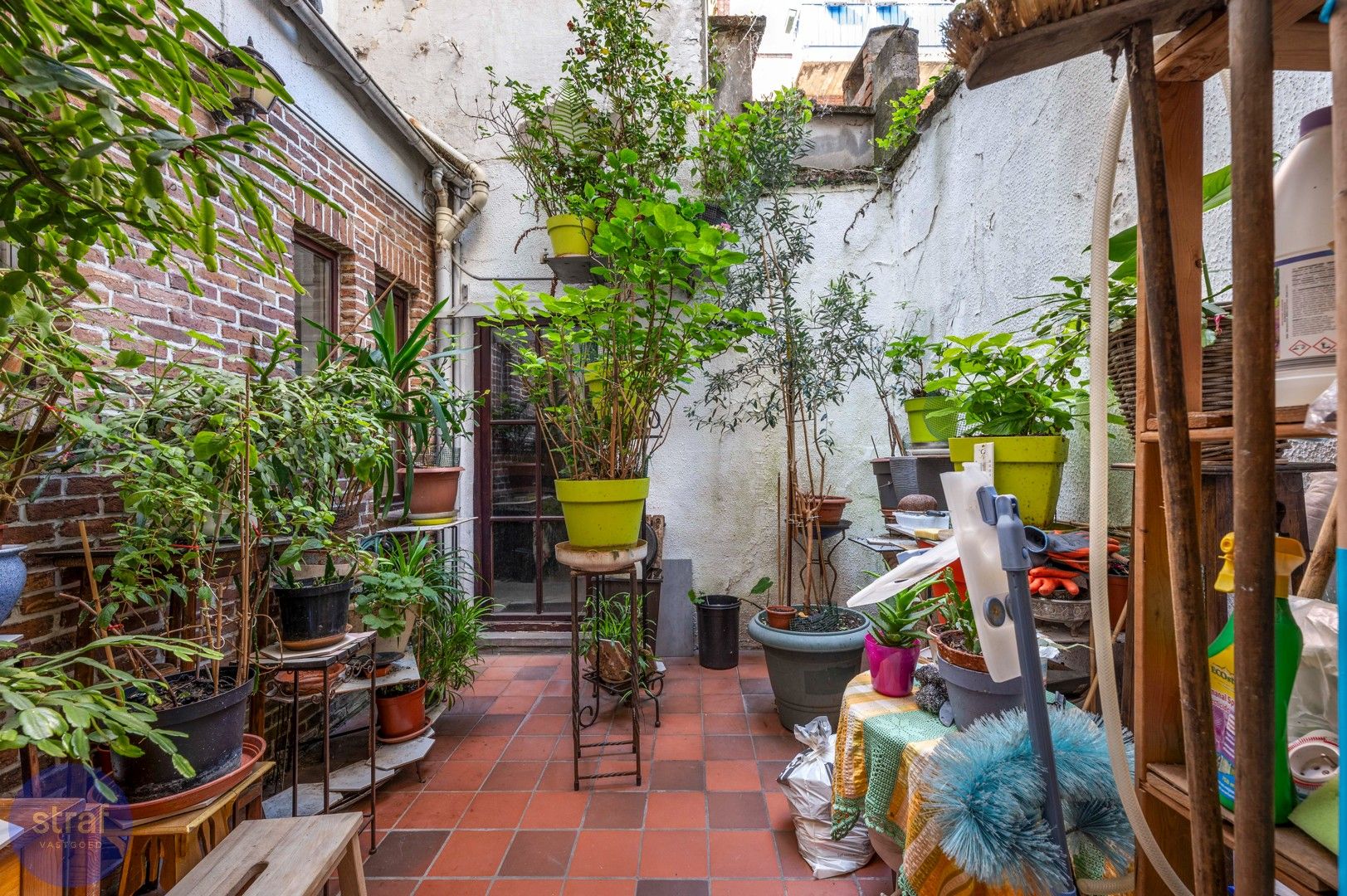 3 appartementen + 1 studio - verhuurd en goed gelegen in 2140 foto 4