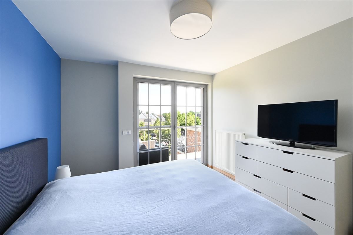 Stijlvol appartement met 2 slaapkamers, 2 terrassen en garageplaats foto 12