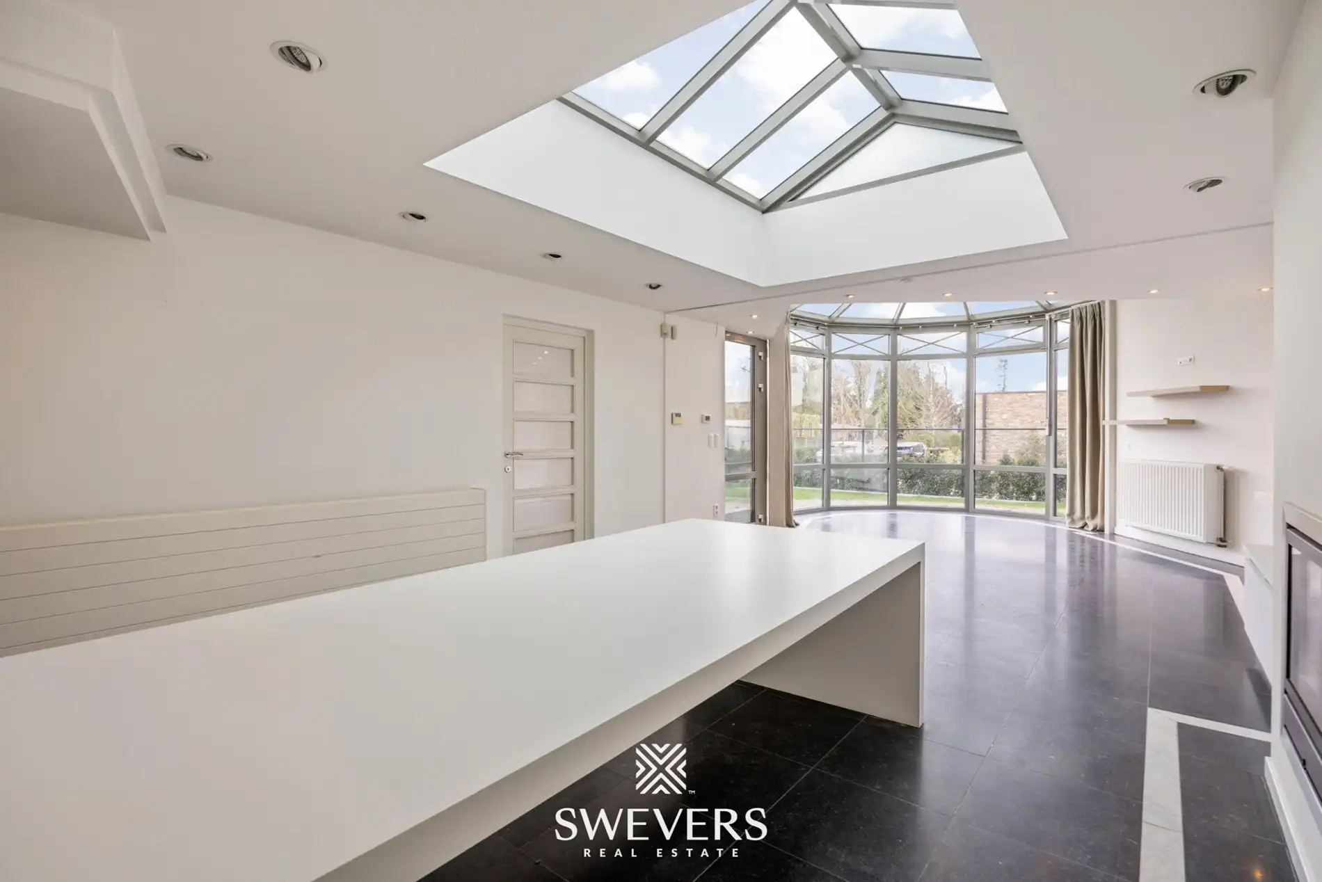 Ruime instapklare woning met 4 slaapkamers op TOP-ligging in Zonhoven foto 2