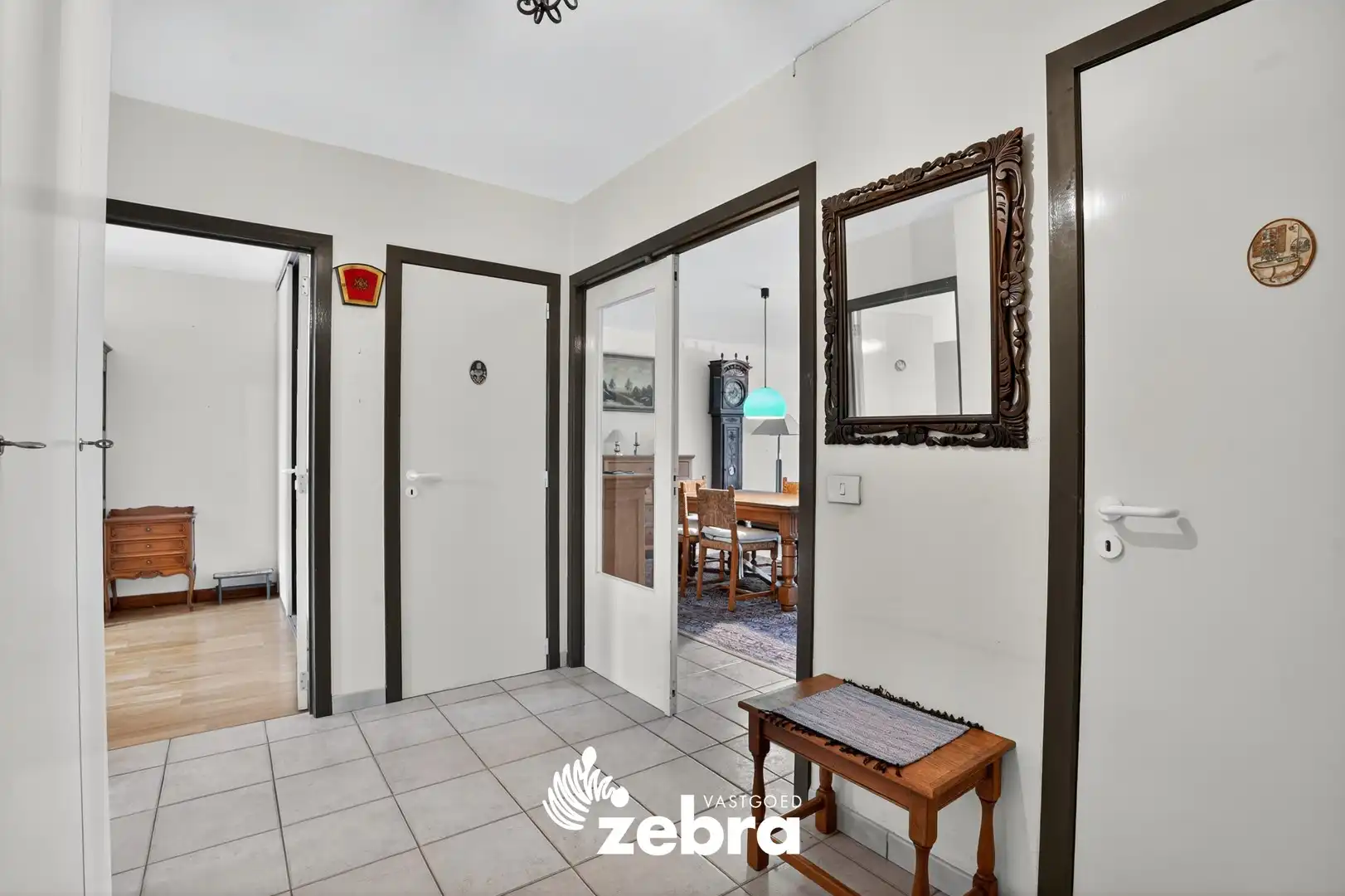 Gelijkvloers appartement met zuidoost gerichte tuin te Roeselare! foto 2