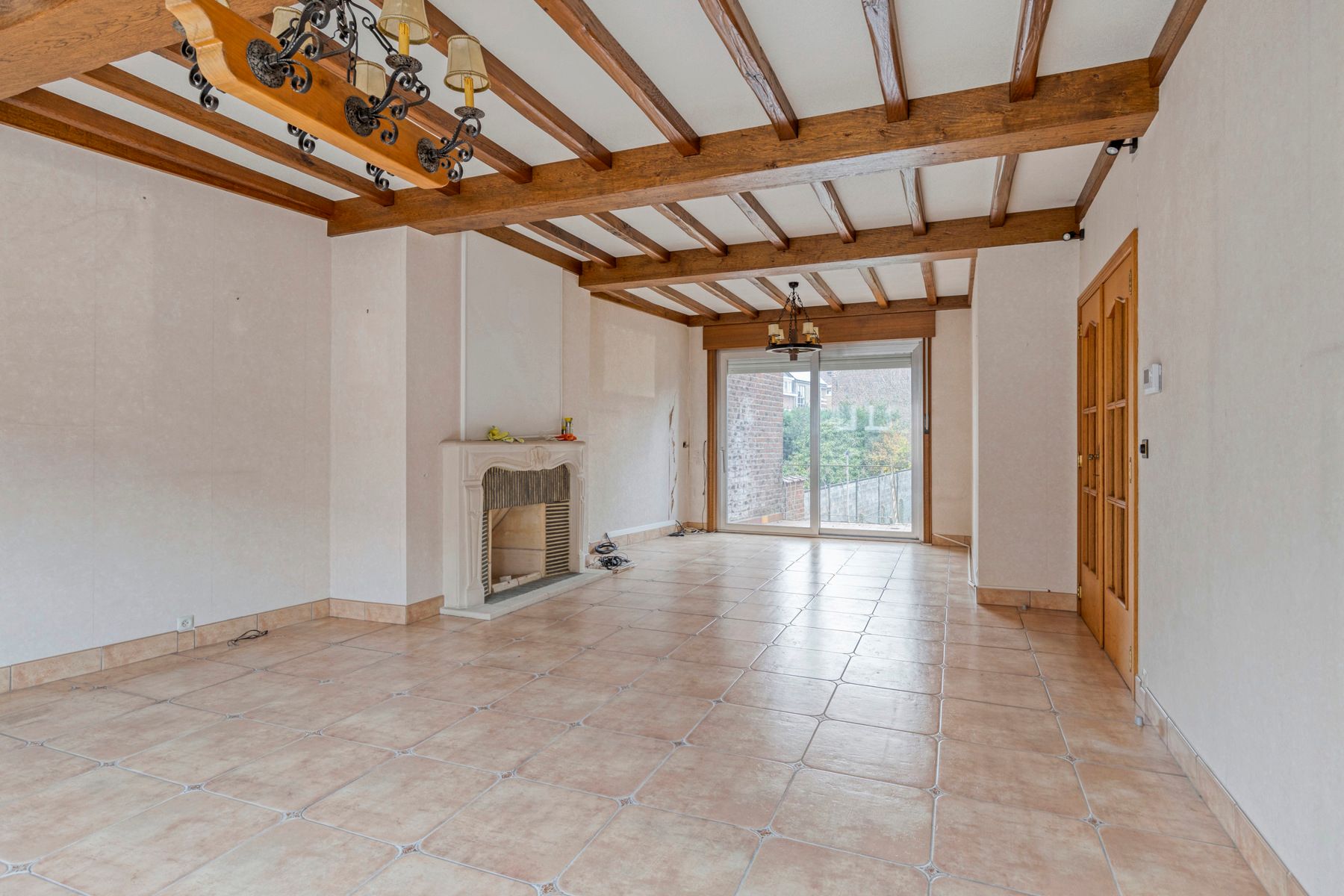 Bel-etage woning met enorm potentieel op 12a 38ca  foto 8