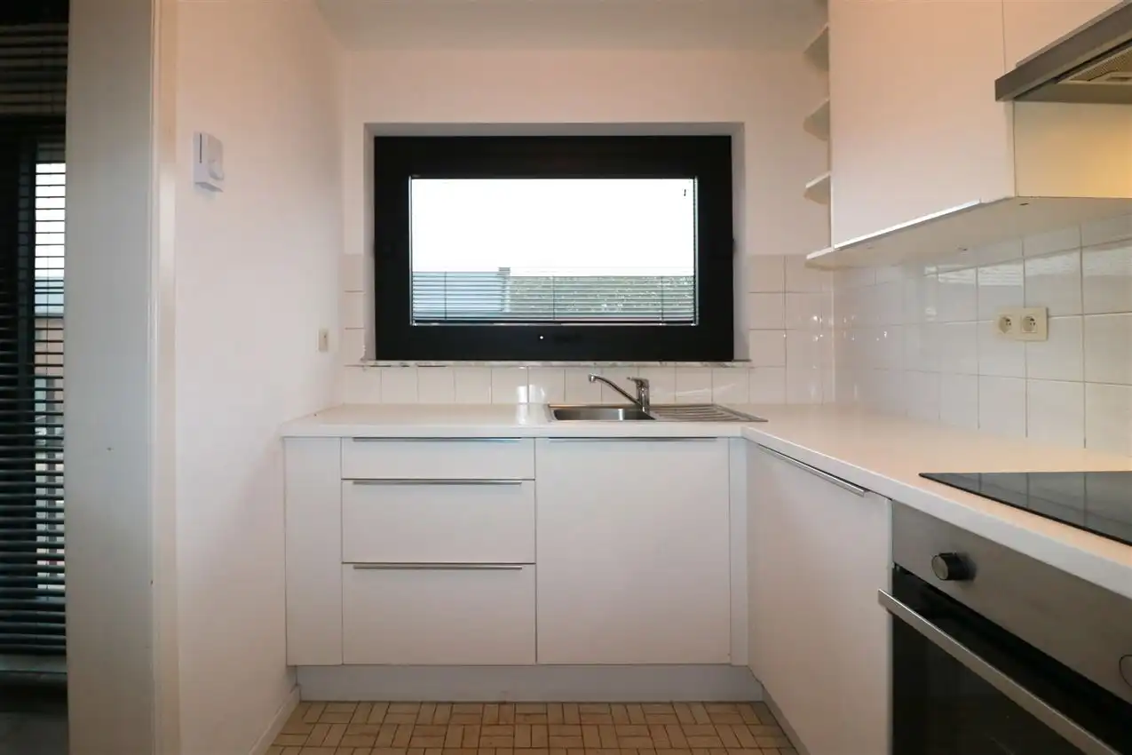 Appartement met 2 slpk, terras, tuin en autostaanplaats foto 10