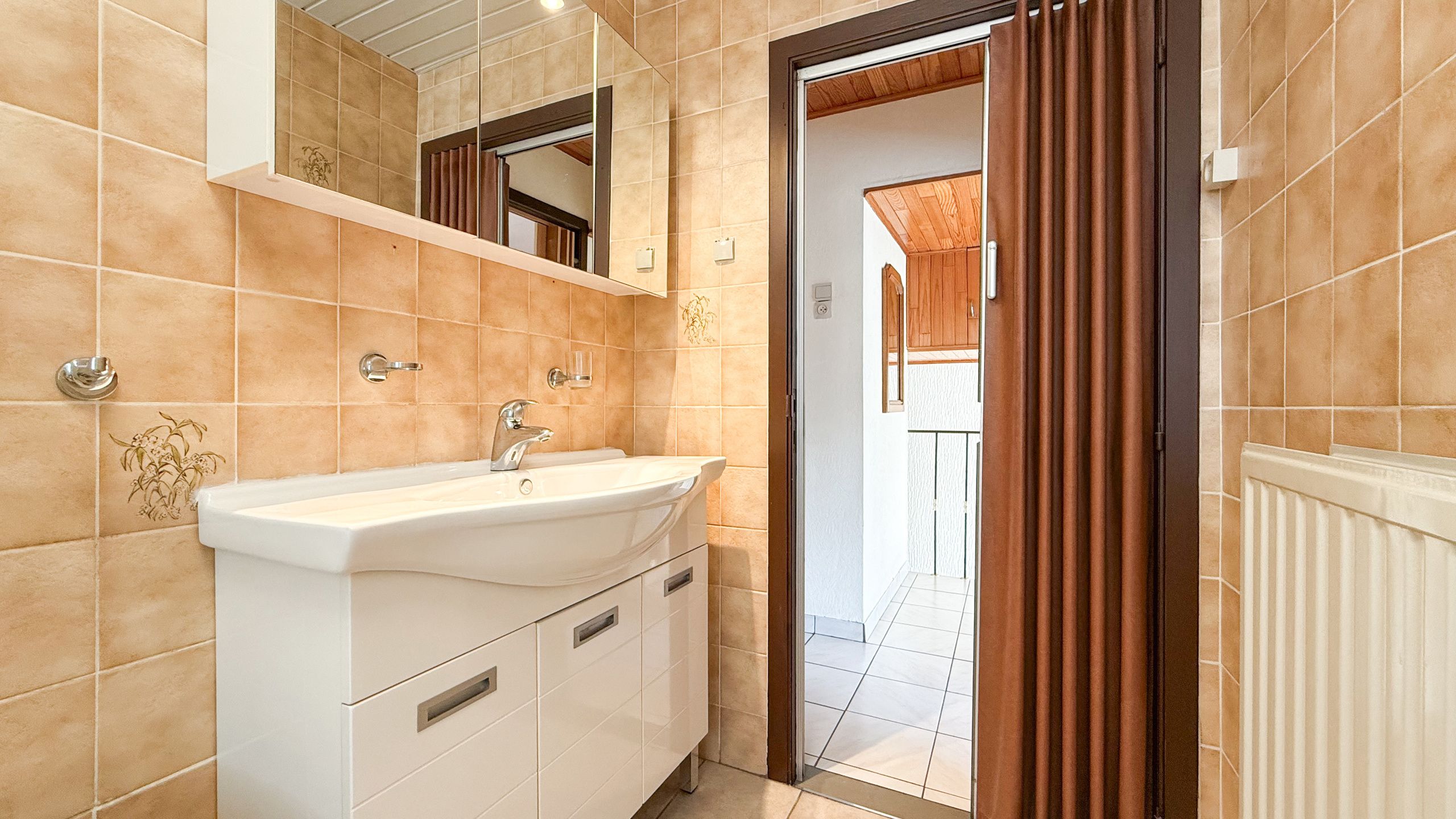 Instapklare, etagewoning te koop op rustige locatie in Zolder! foto 18
