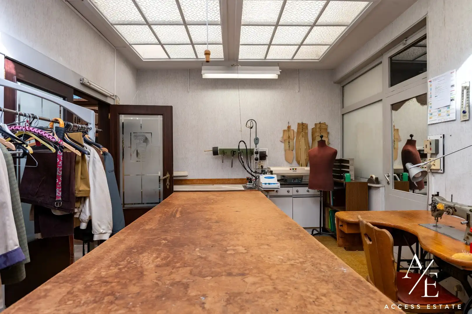 WETTEREN - Te renoveren handelshuis in het centrum! foto 5