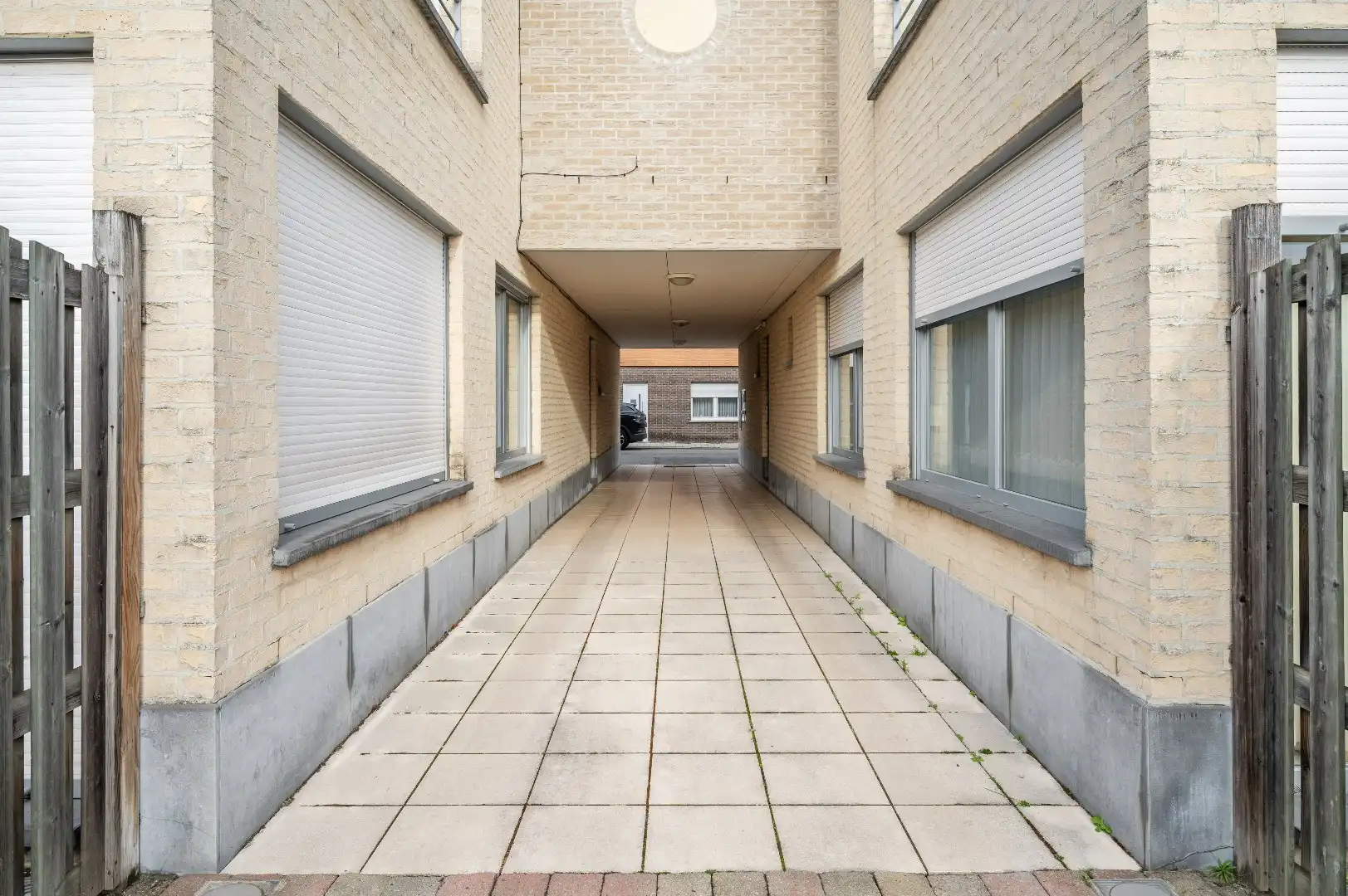 Ruim, instapklaar appartement met terras, lift en garage in Tienen  foto 18