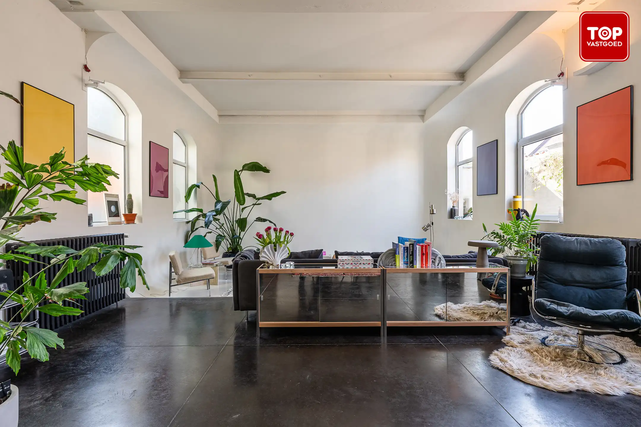 Stijlvolle loft met zonneterras en ideale ligging nabij Gent centrum foto {{pictureIndex}}