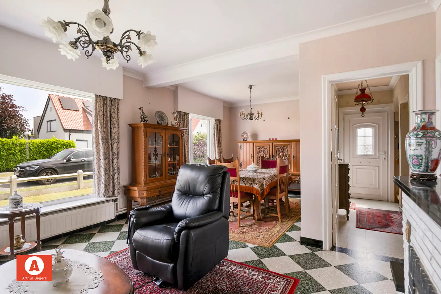 Te renoveren woning in doodlopende straat foto 4