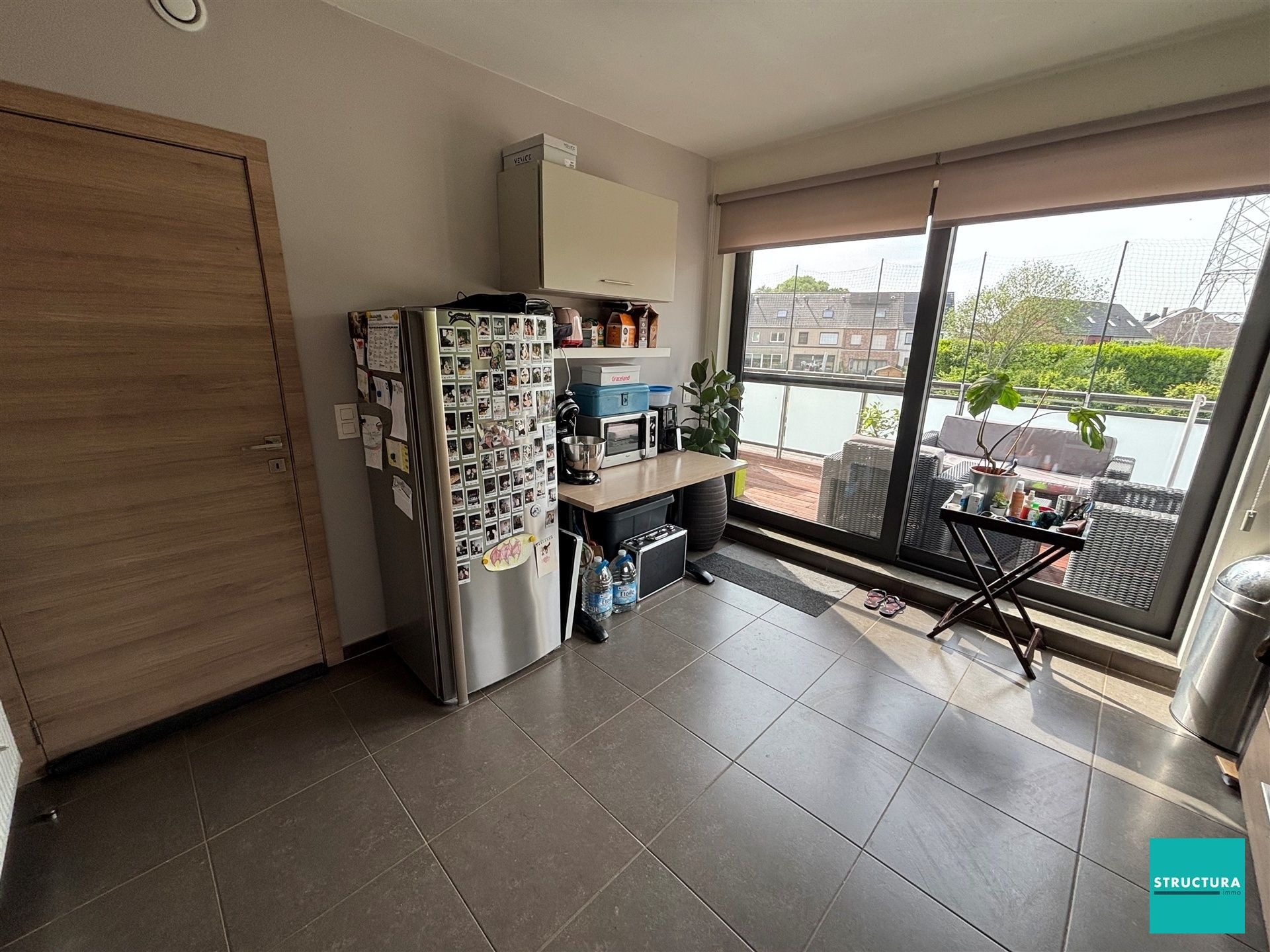 Appartement met twee slaapkamers en terras foto 17
