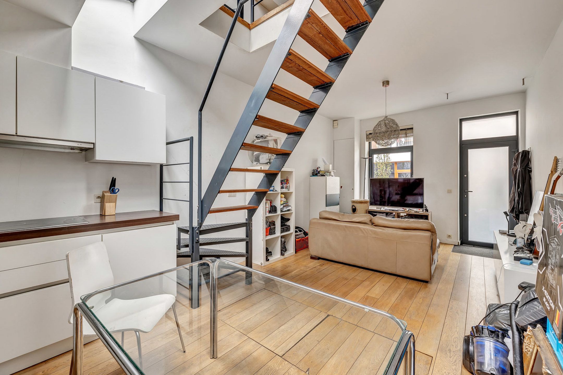 Knusse recent gerenoveerde woning met opbrengstpotentieel  foto 3