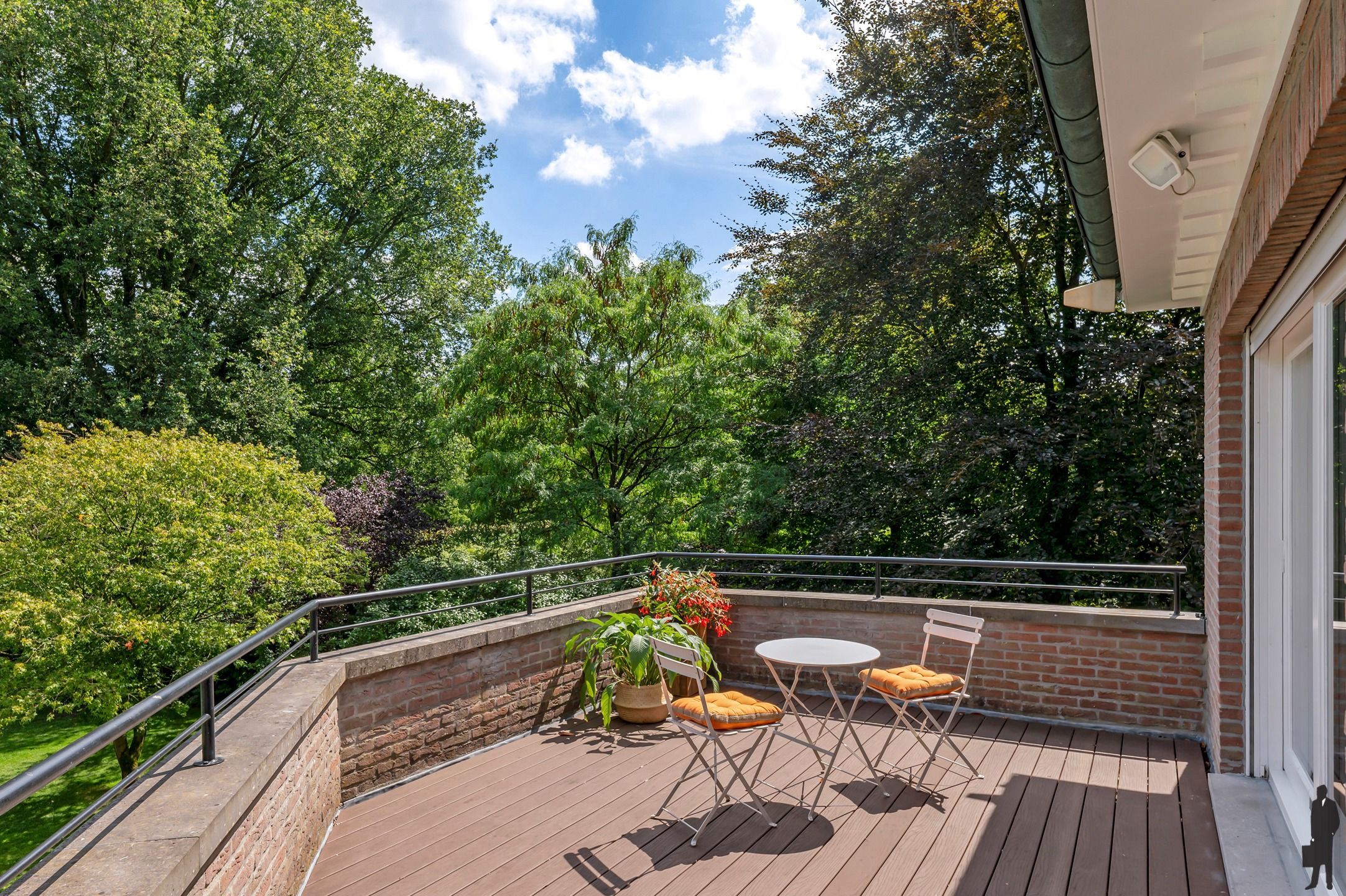 In de residentiële villawijk, De Meersebergen nabij Breda klassieke herenhuis op ca. 2135 m² met uitzicht op "Markdal". foto 39