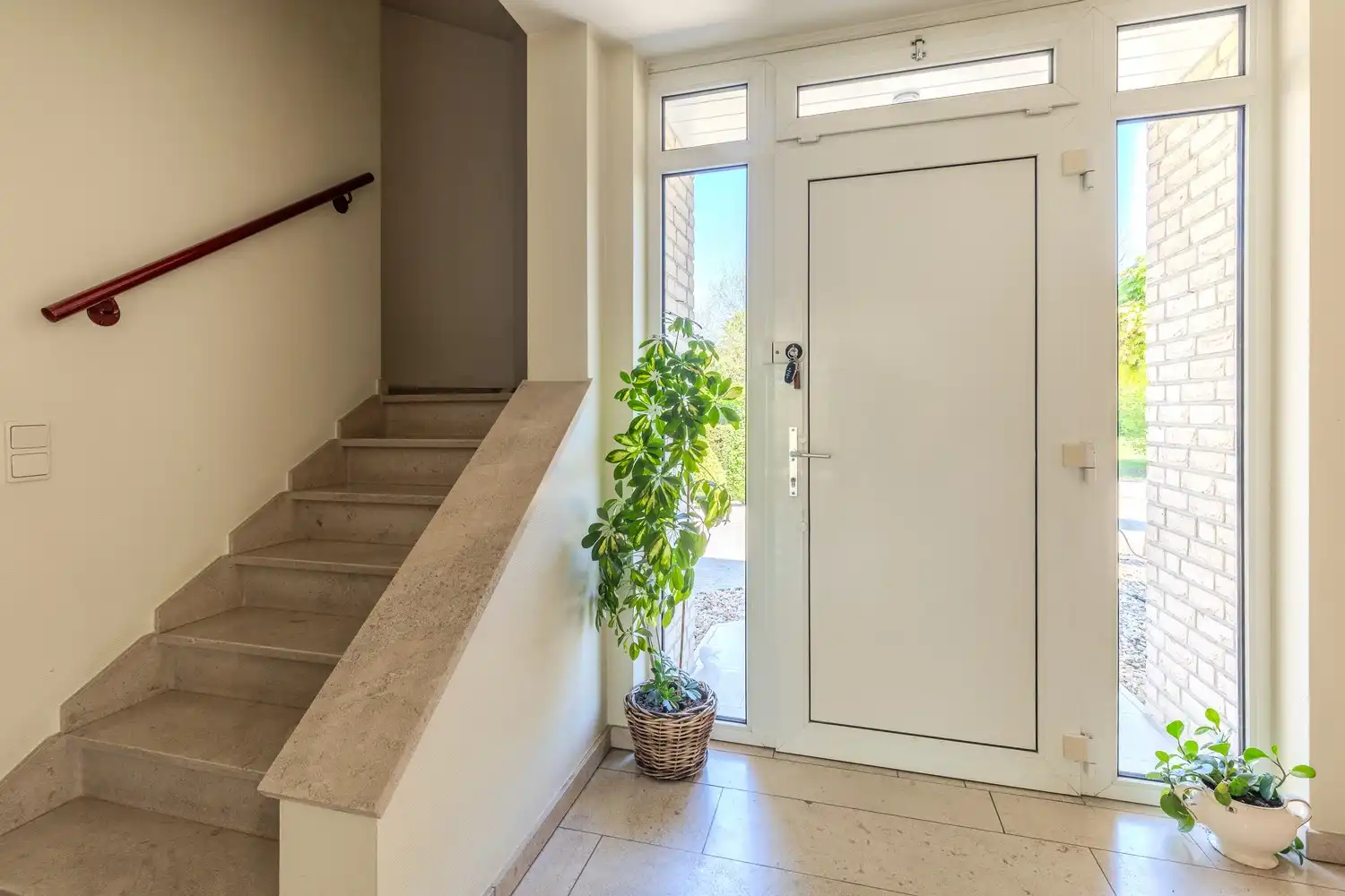 Ruime, instapklare vrijstaande woning met 5 slaapkamers en 3 badkamers in het gezellige Neerharen! foto 7