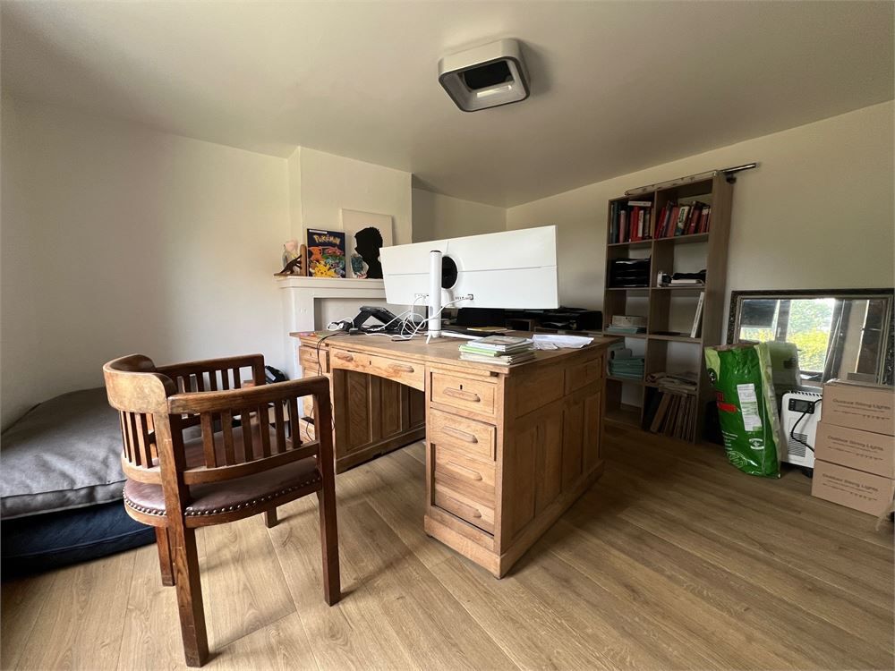 Instapklare woning met veel potentieel! foto 5