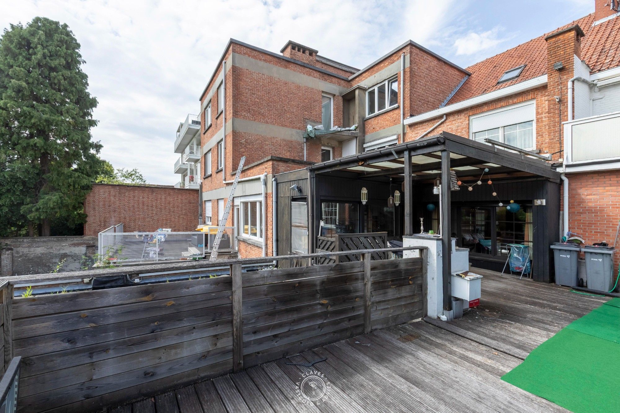 Opbrengsteigendom (ruime burgerwoning) bestaande uit 2 appartementen en garage foto 37