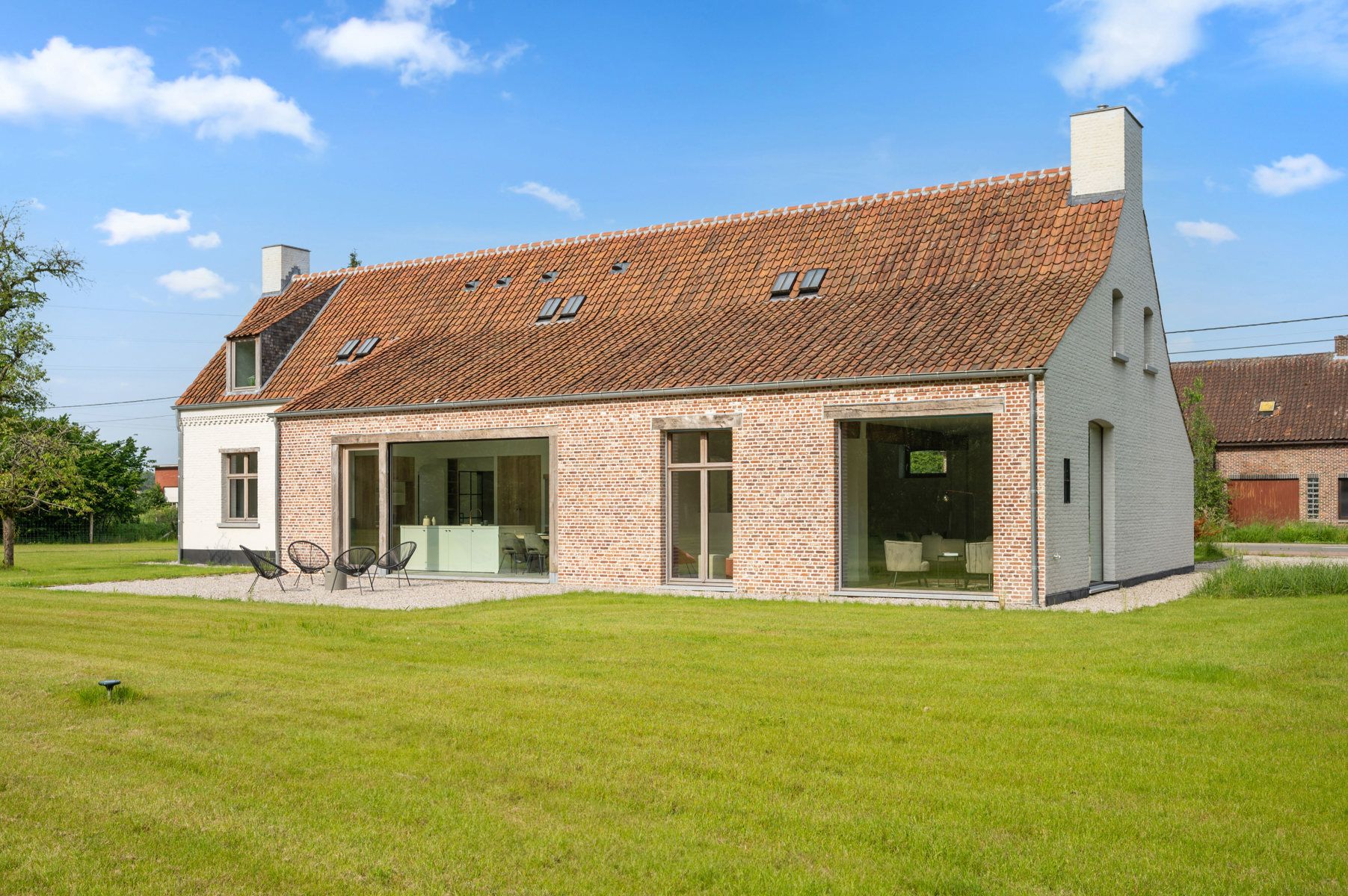 Exclusieve gerenoveerde hoeve te PUTTE op 3.258 m2 foto 44