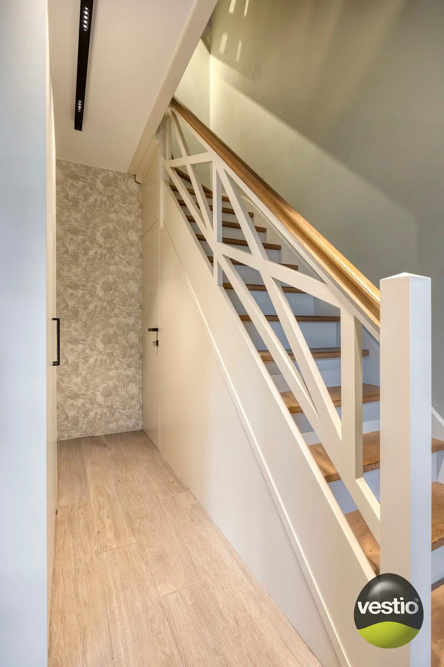 Charmante, gerenoveerde stadswoning met 4 slaapkamers en grote stadstuin. foto 10