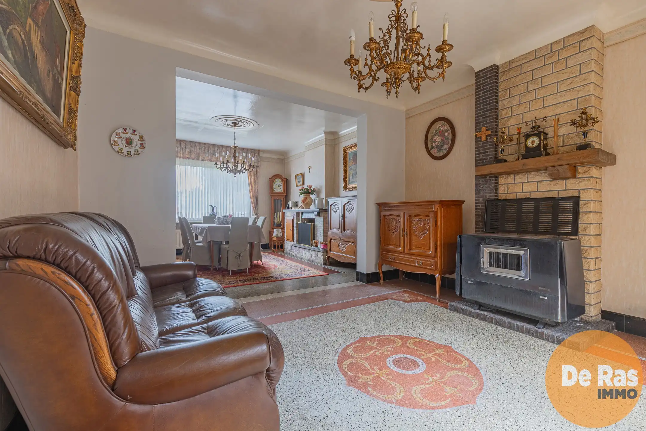 BURST - Te renoveren woning met tal van mogelijkheden foto 6