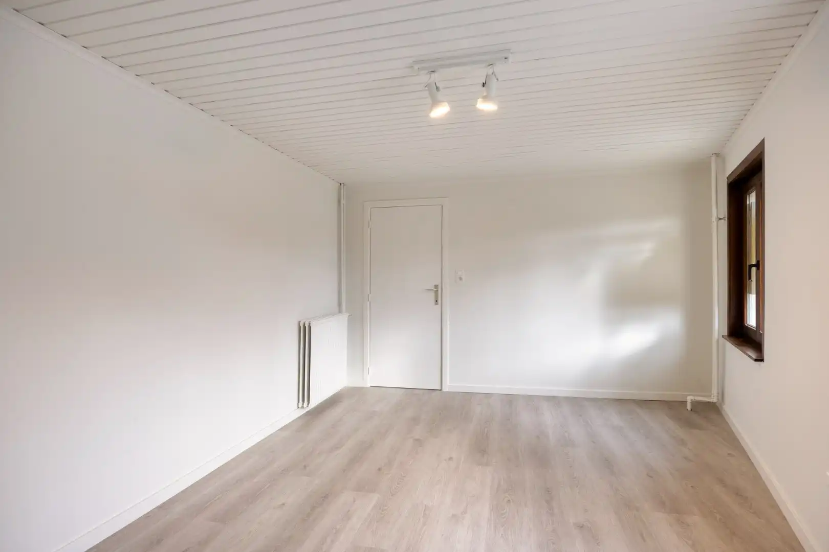 Instapklare gezinswoning met praktijkruimte foto 25