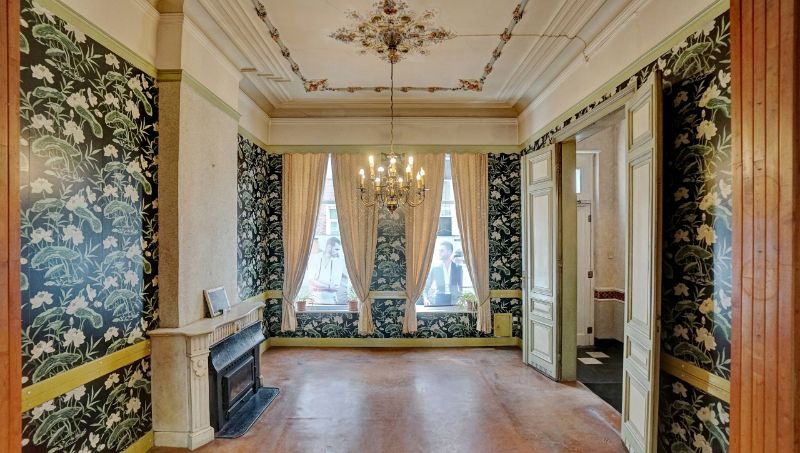 Ruime herenwoning met mogelijkheid praktijkruimte op 1 are 79 ca met stadstuintje foto 4