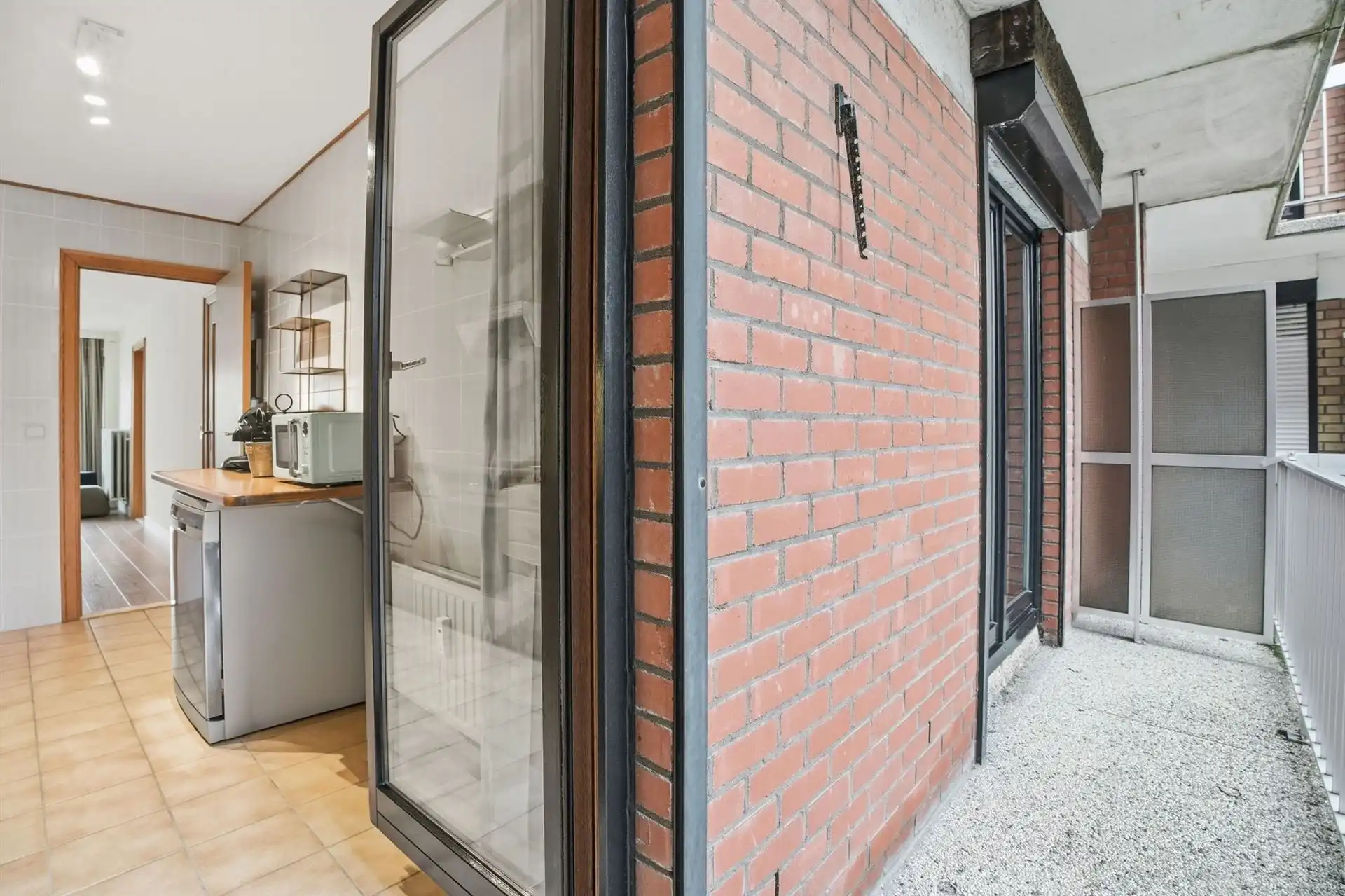 ZONNIG / INSTAPKLAAR  foto 11