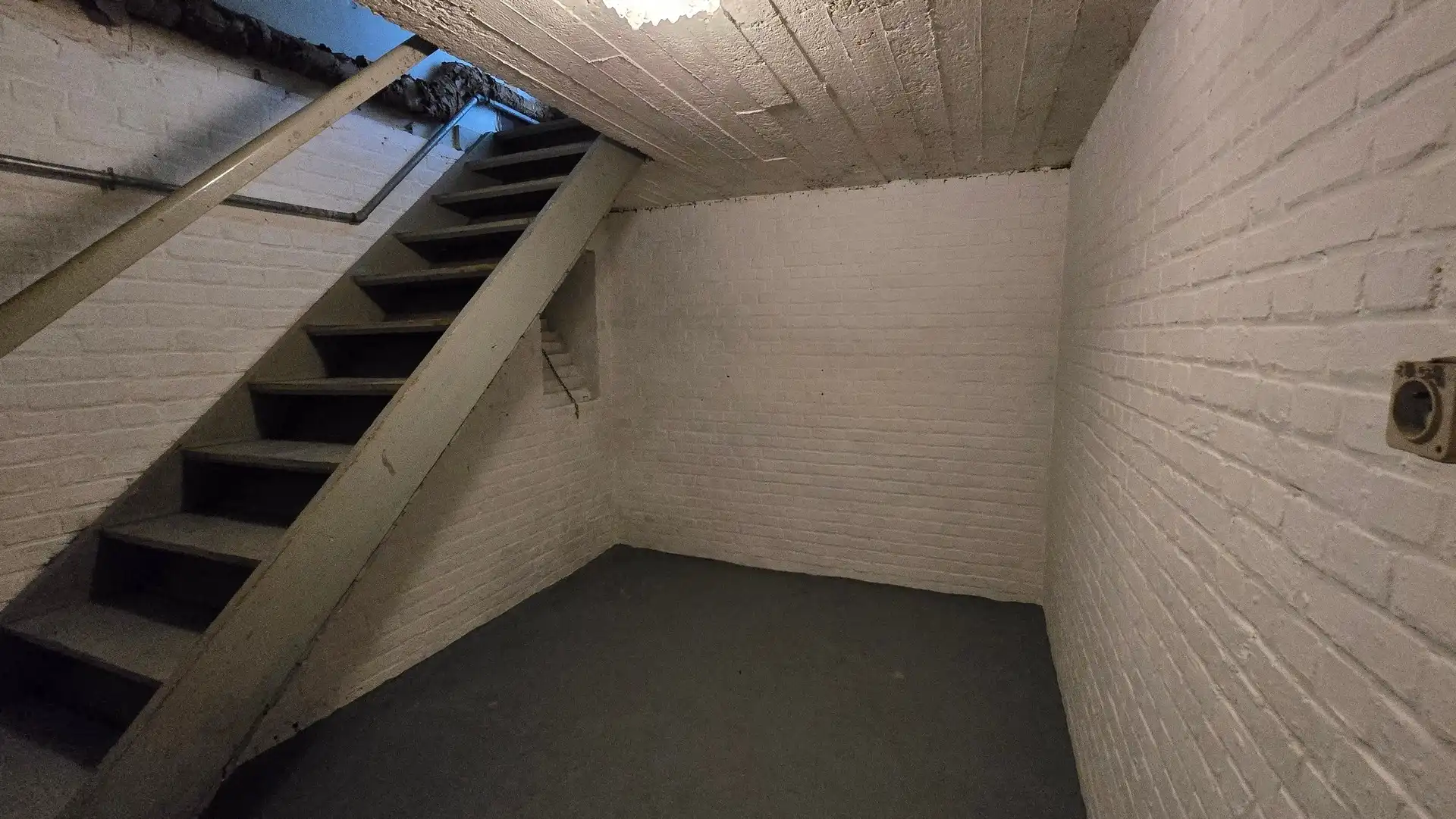 Karaktervolle Vrijstaande Woning met Veranda, Ruime Tuin en Vrijstaande Garage in Veltem-Beisem foto 23
