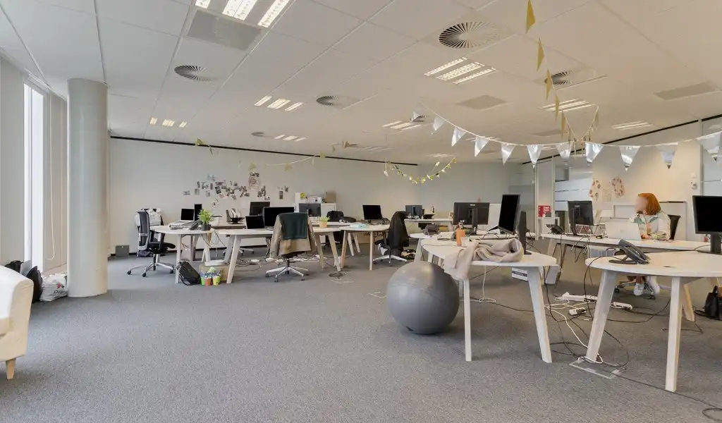 Recente kantoren te koop op topligging in Gent foto 4
