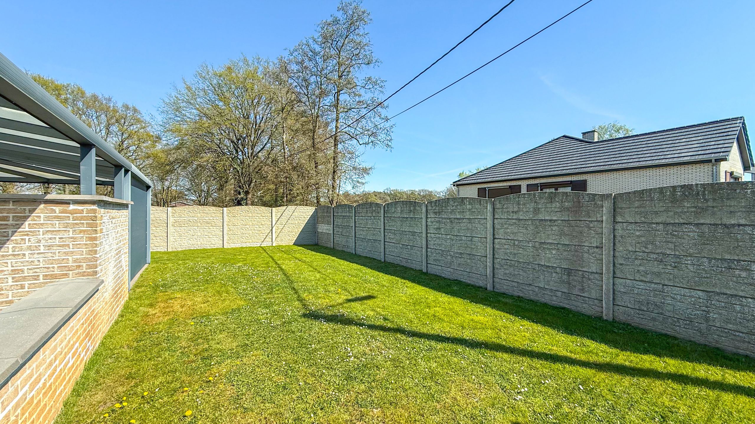 Instapklare woning met 4 spks en volledig aangelegde tuin! foto 49