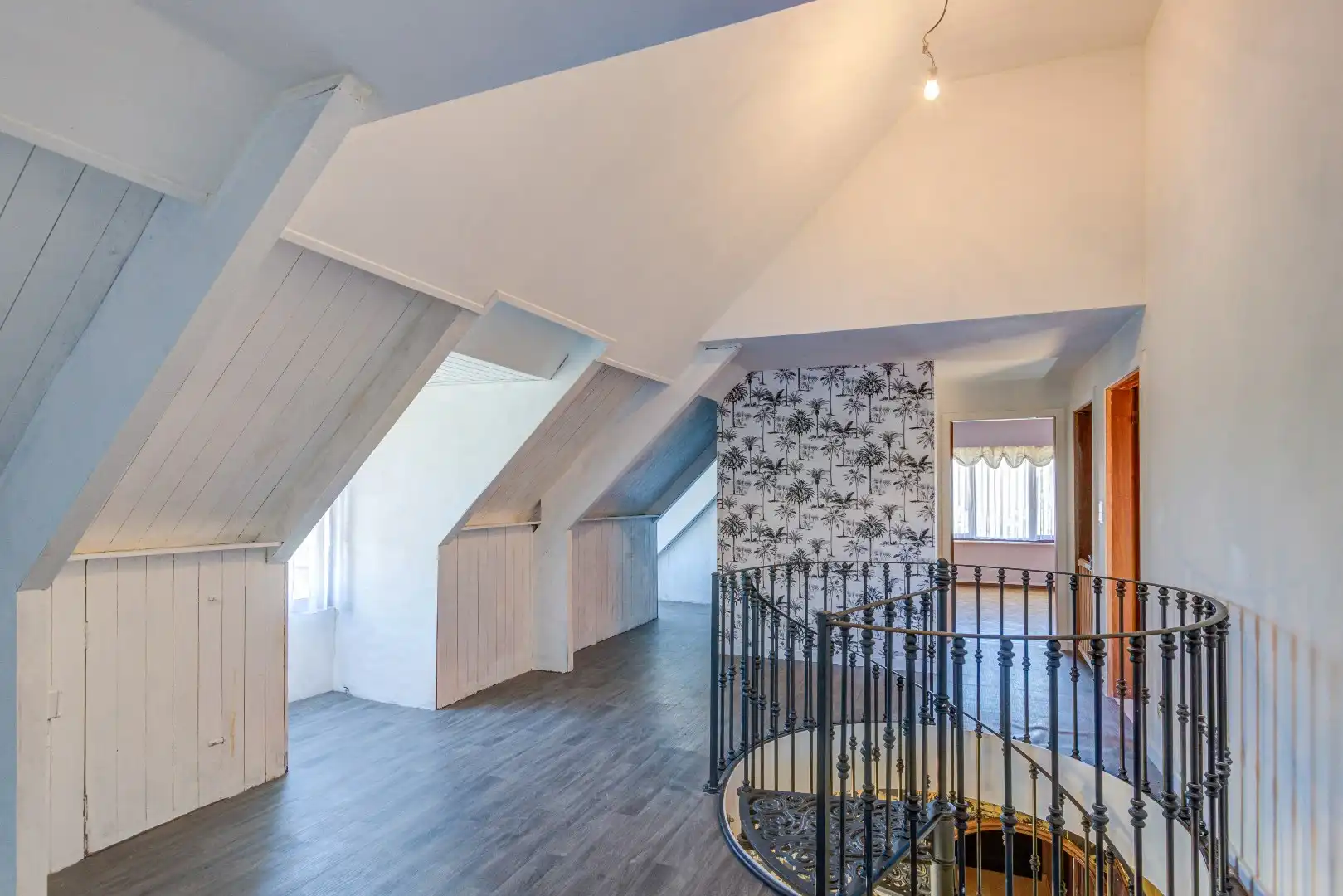 Ruime villa met 5 slaapkamers en grote tuin foto 15