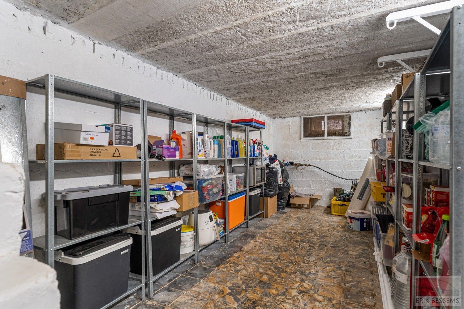 Gedeeltelijk gerenoveerde (vierkants)hoeve, met een potentieel woonoppervlakte van 547m² gelegen op een perceel van 1366m². foto 20