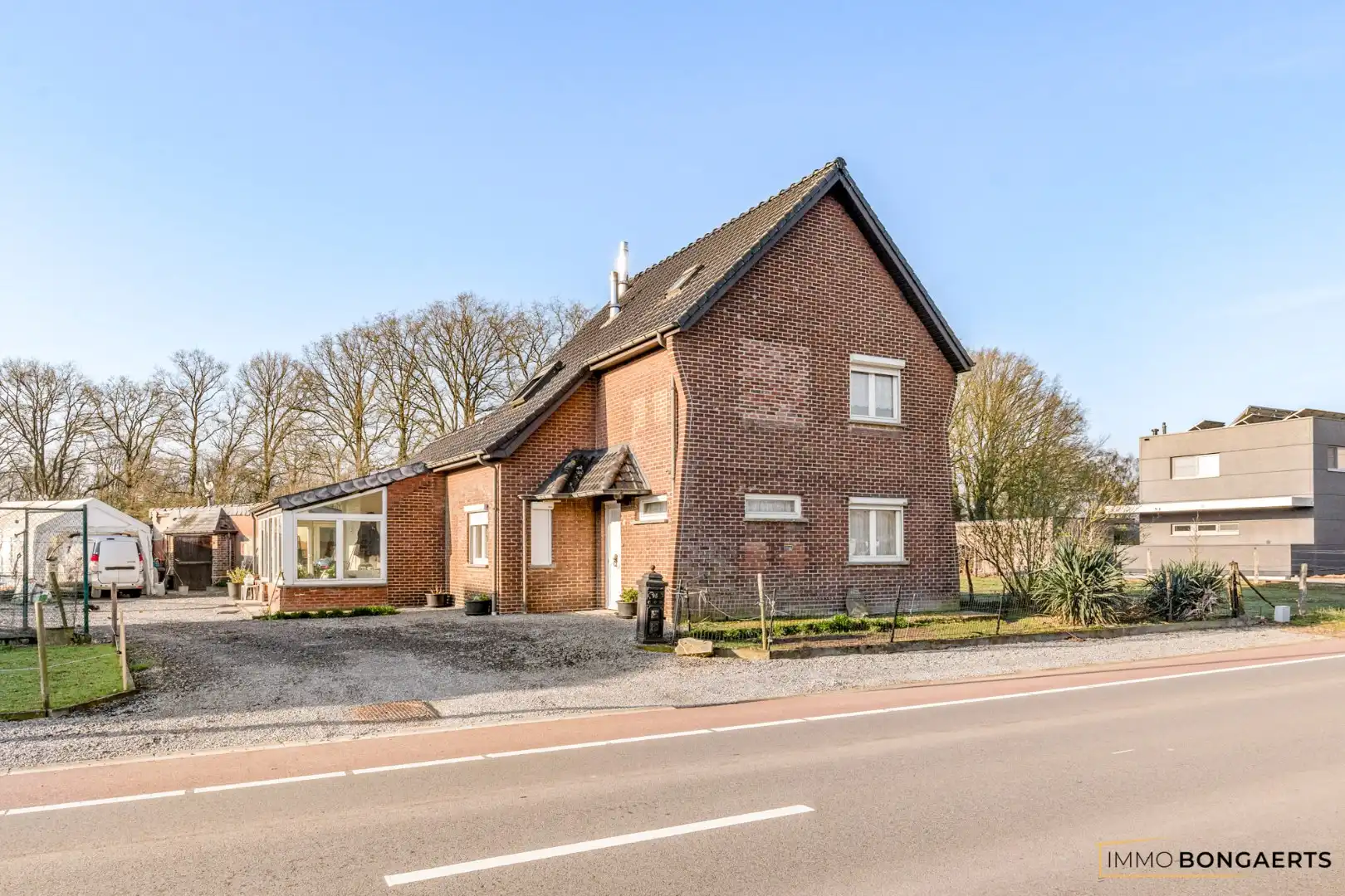 Hoofdfoto van de publicatie: Te renoveren woning 