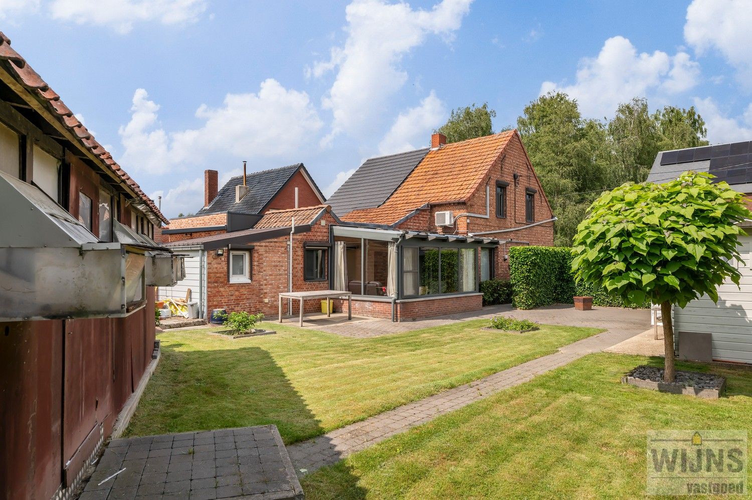 Mooi onderhouden woning met 2 slpkm foto 22