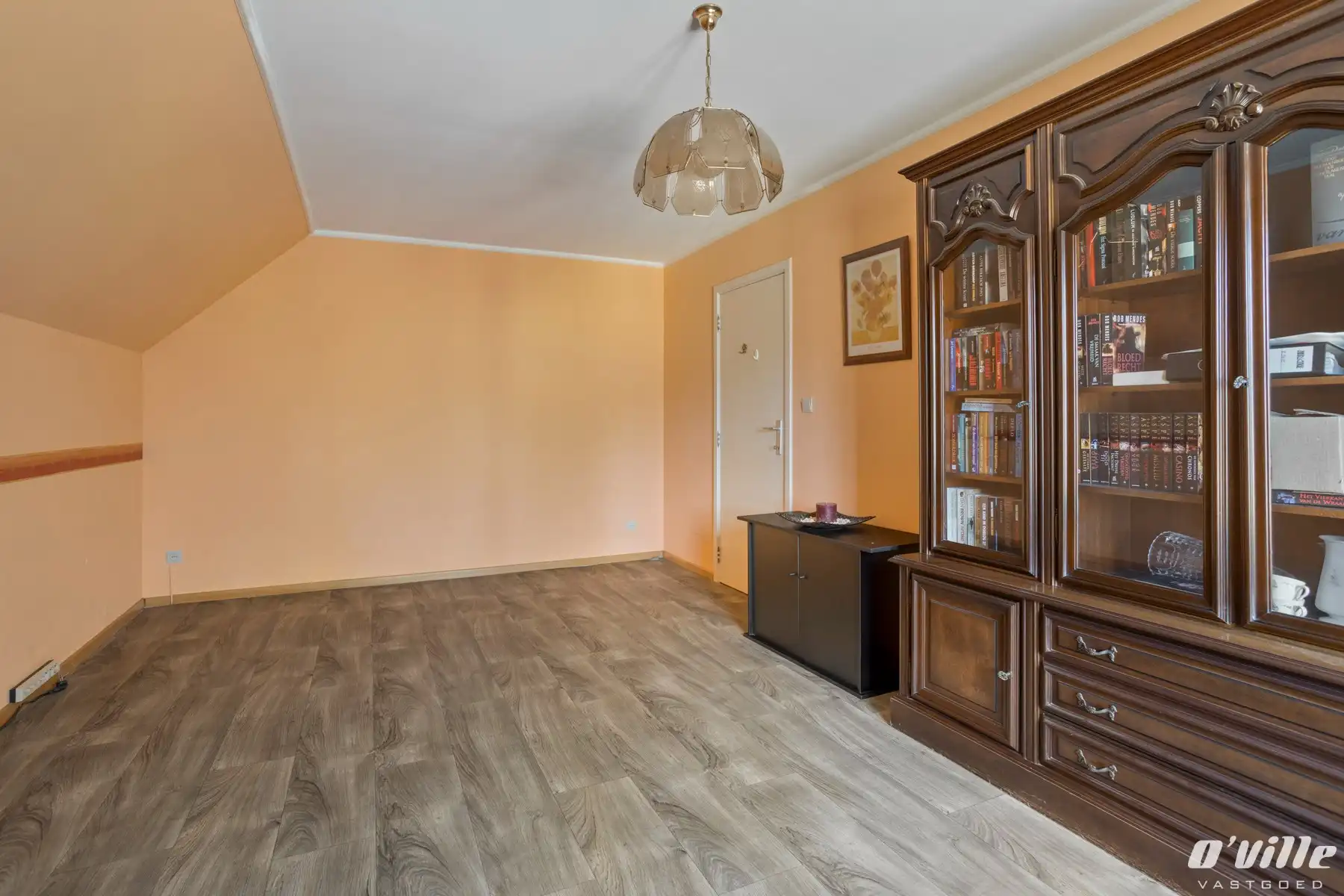 Klassieke stijlvolle villa met dakkapel foto 17
