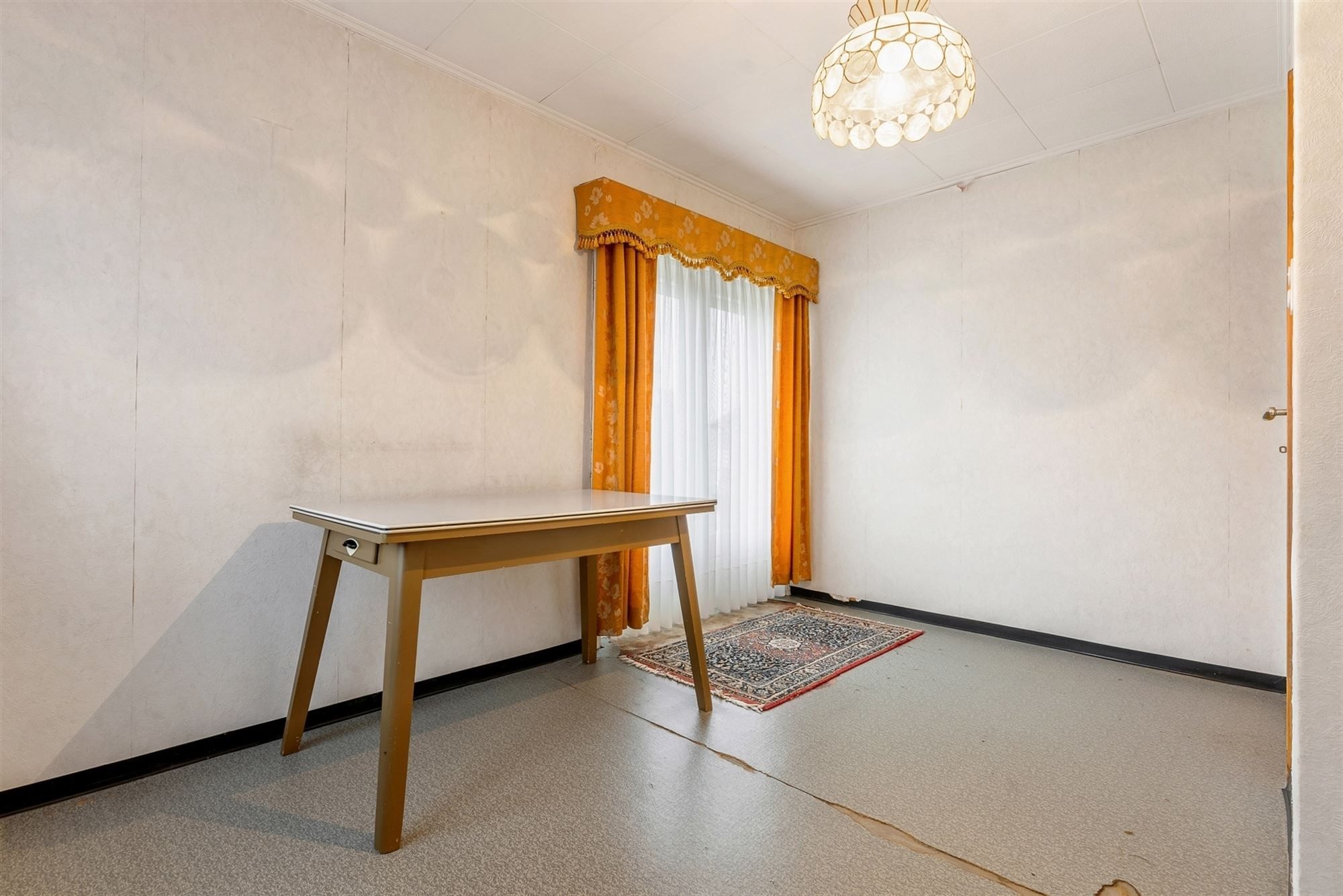 OP TE FRISSEN WONING MET 3 SLAAPKAMERS GELEGEN OP EEN PERCEEL VAN 4A89CA TE PAAL foto 24