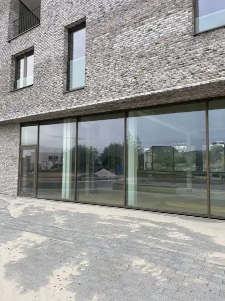 Handelspand  van 214 m² te koop in het centrum van Beringen. foto 6