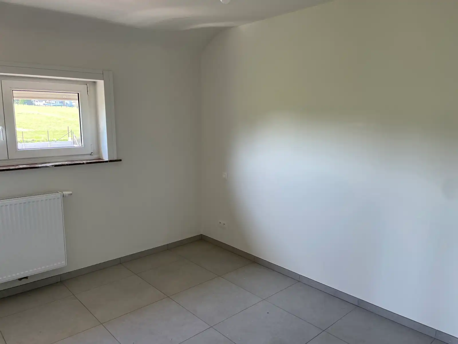 Leemans Immobiliën stelt u deze volledig gerenoveerde woning voor, gelegen op een gegeerde en centrale locatie in Asse. foto 10