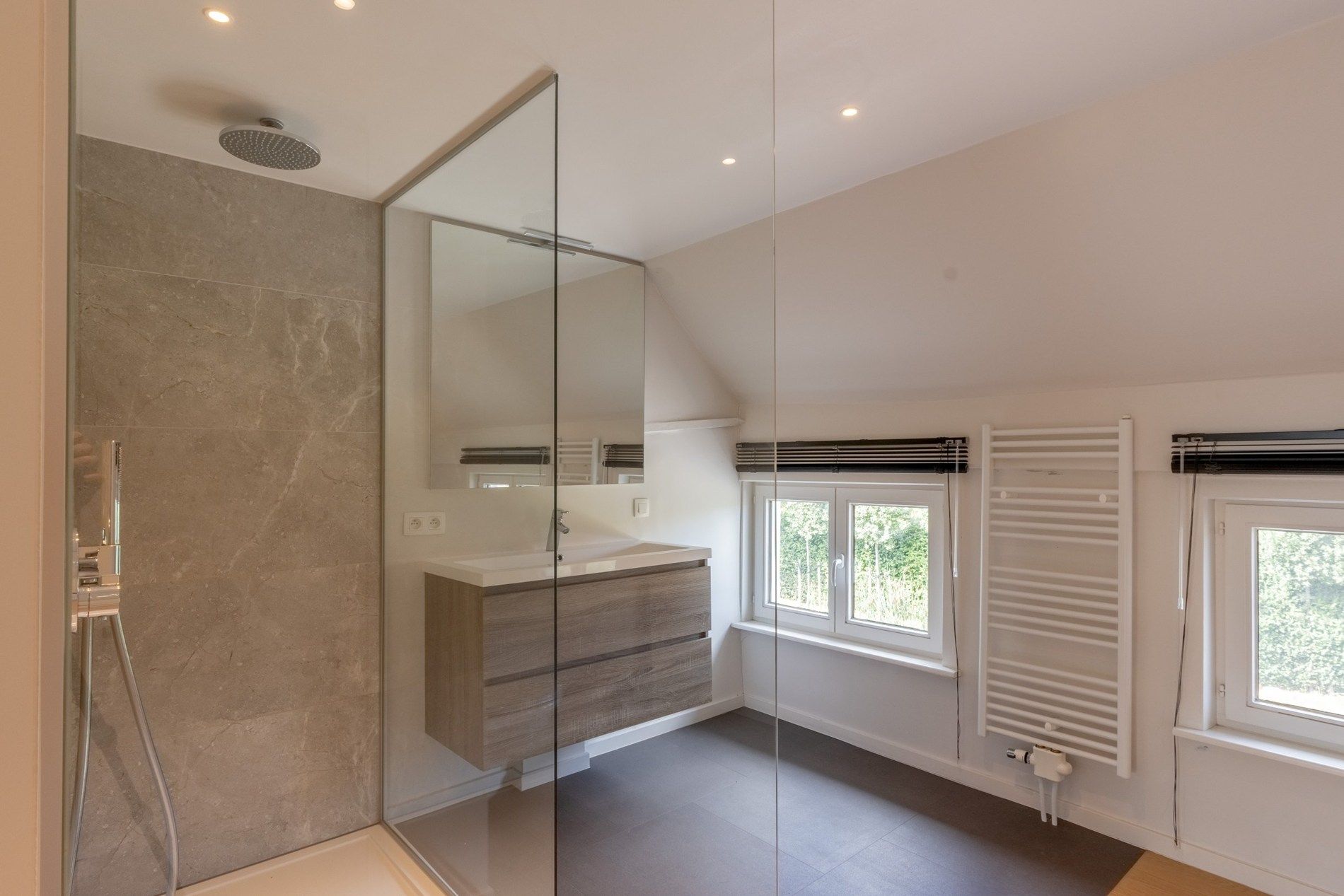 Knap huis, rustig gelegen woning te Damme foto 13