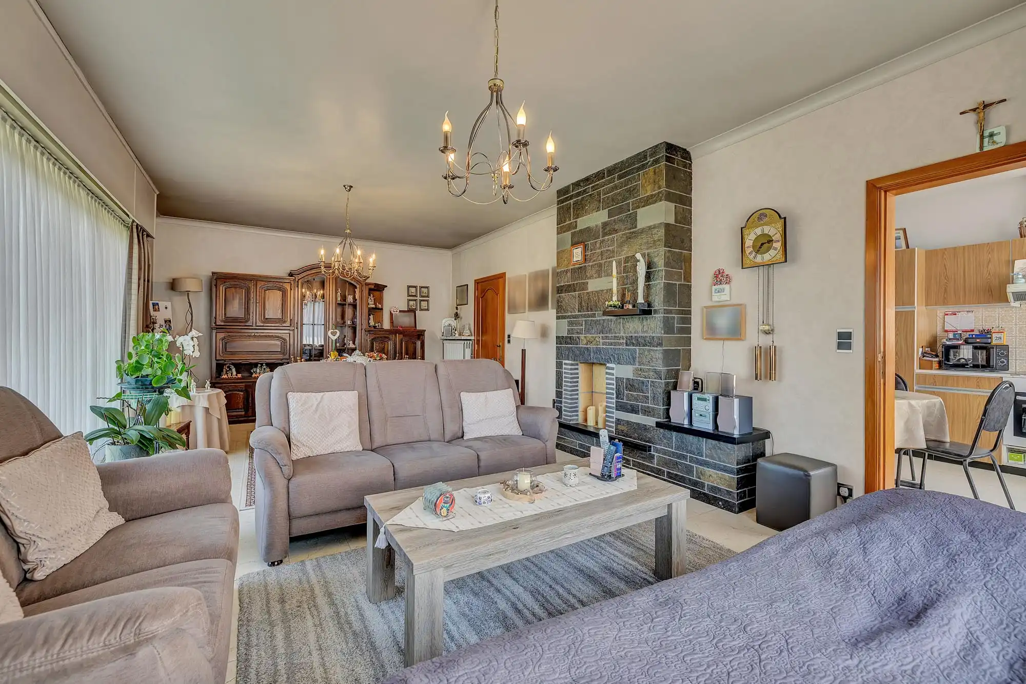 Te renoveren bungalow met zonnige tuin op toplocatie foto 5