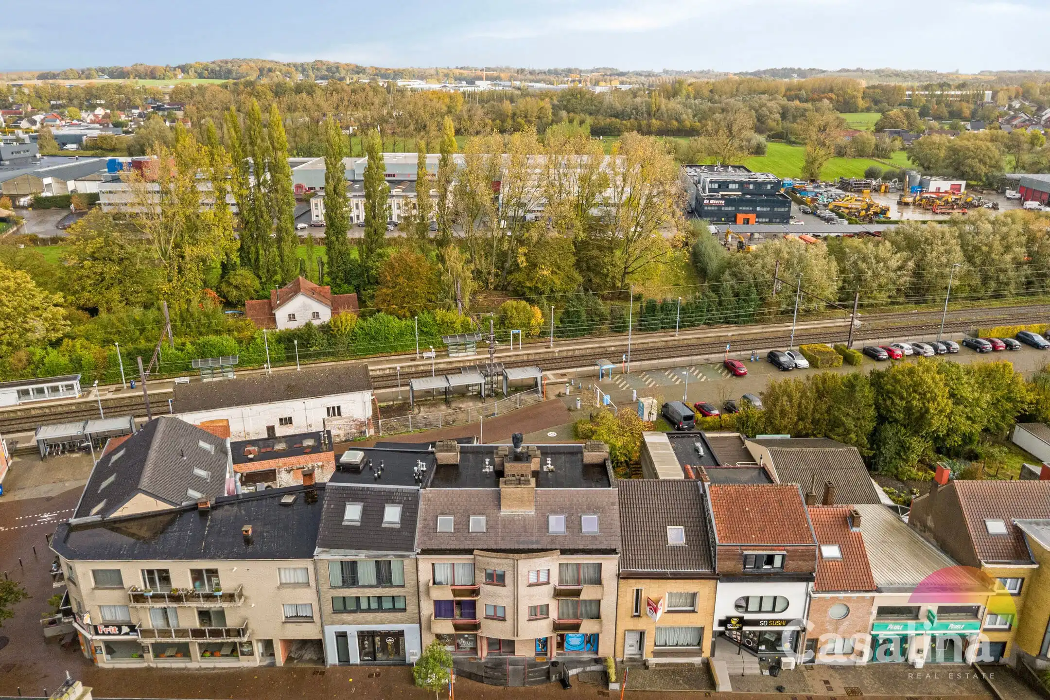 Gemengd gebouw bestaande uit 2 handelsruimtes en 4 woonunits foto 22